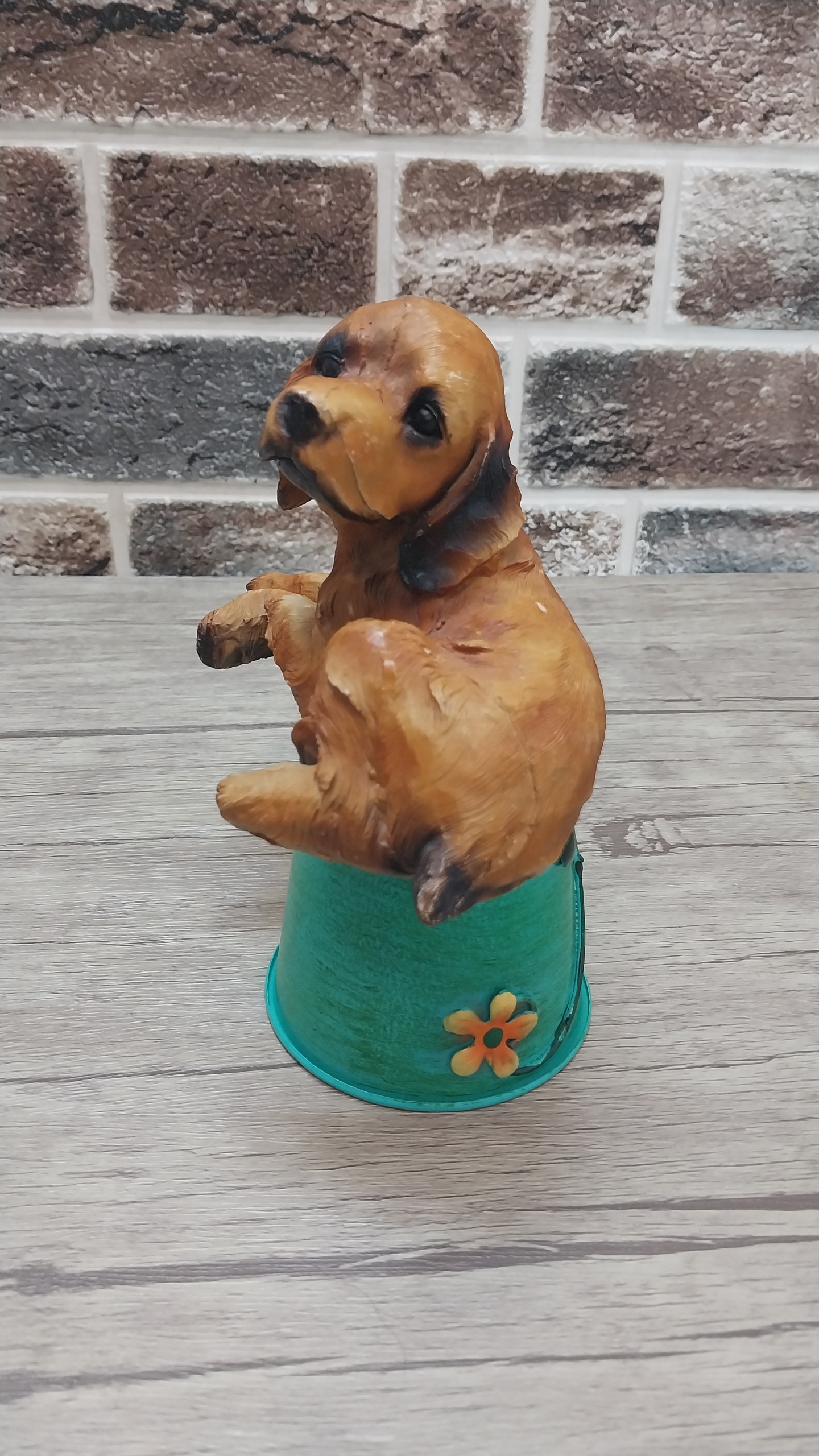 مجسمه کوچک سگ