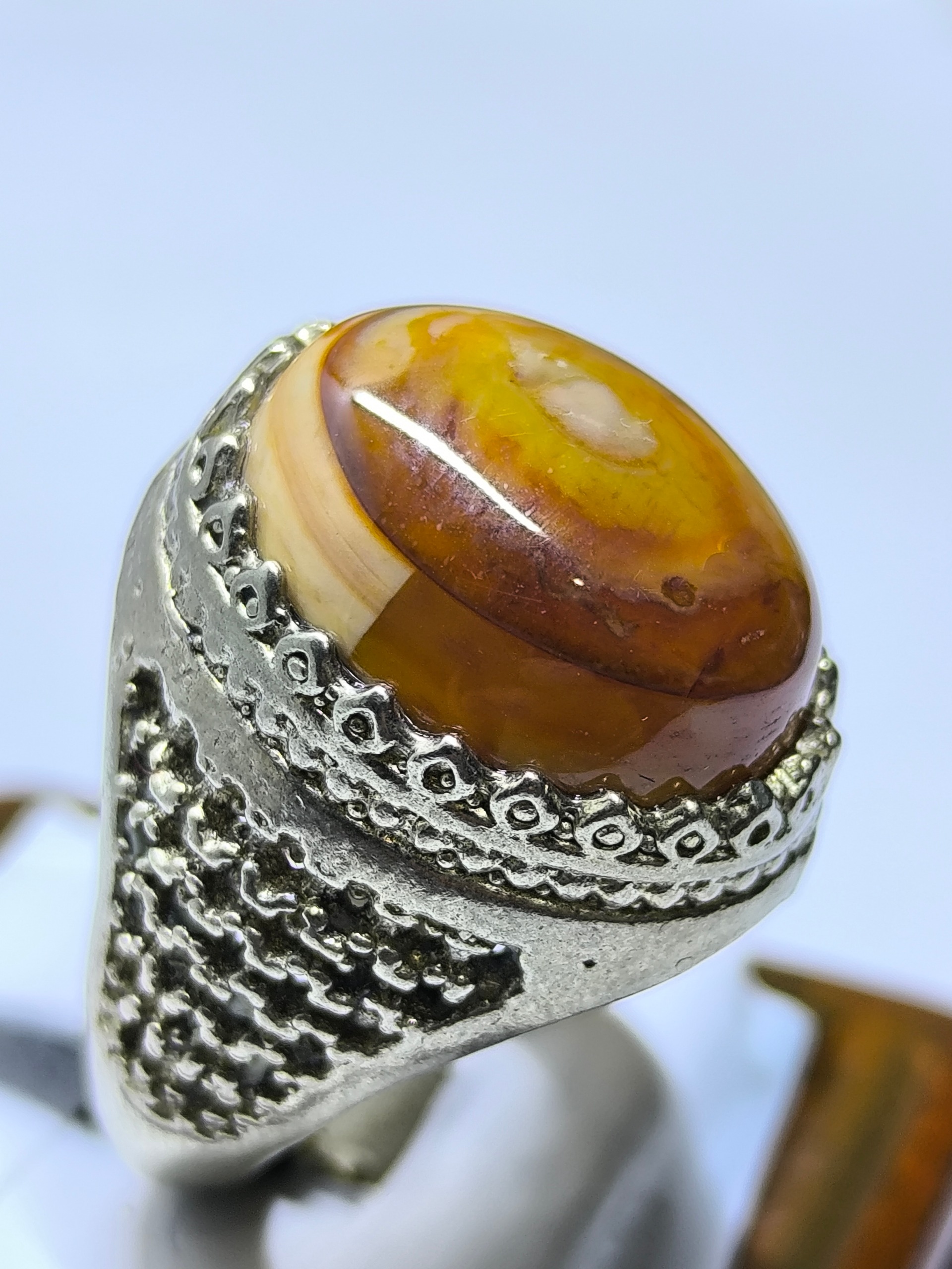 انگشتربسیارزیباوقیمتی حجر سلطانی بحرینی کلکسیونی