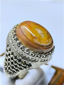 انگشتربسیارزیباوقیمتی