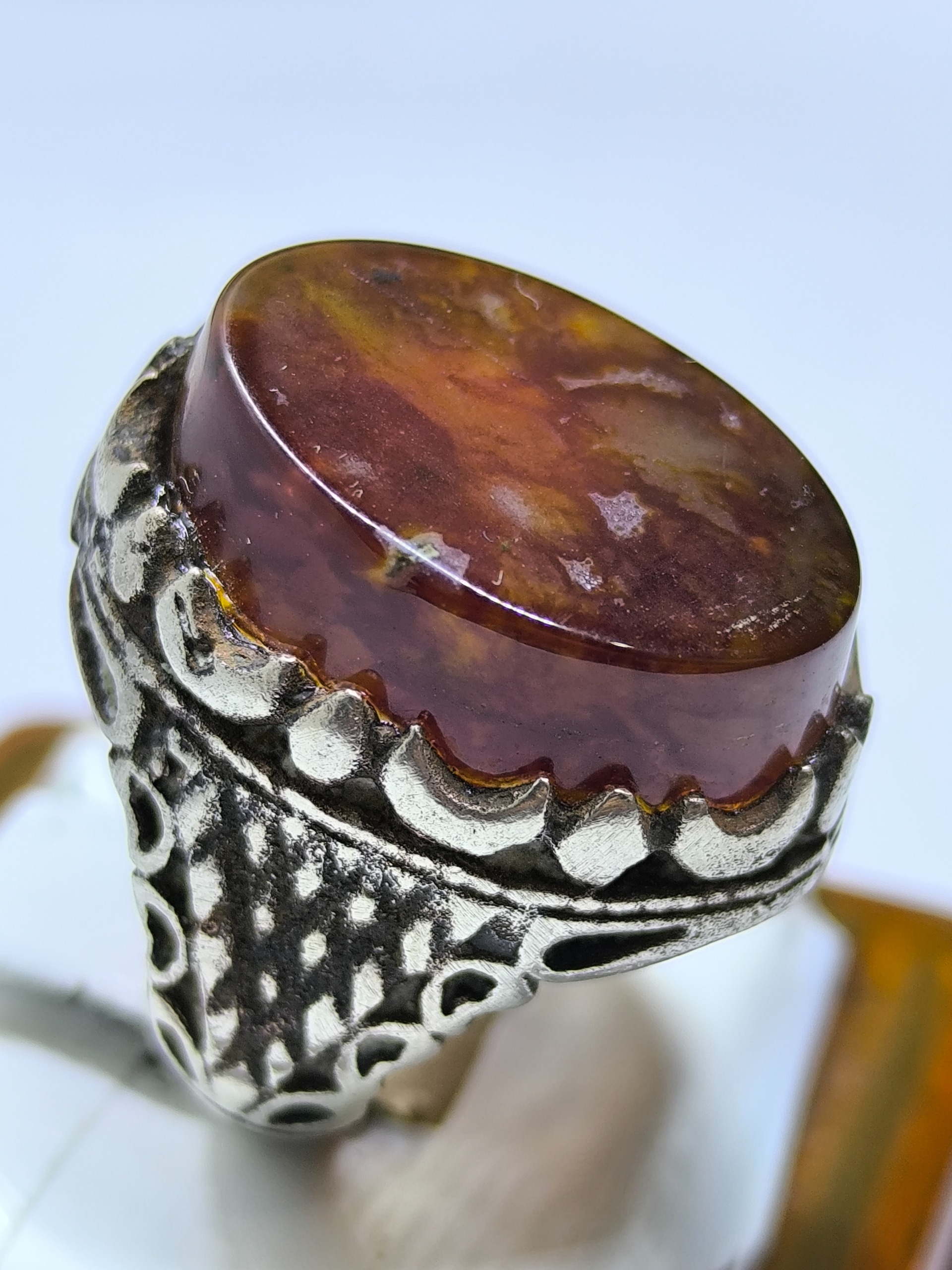 انگشتر زیبا و کلکسیونی عقیق سرخ خونبند یمانی