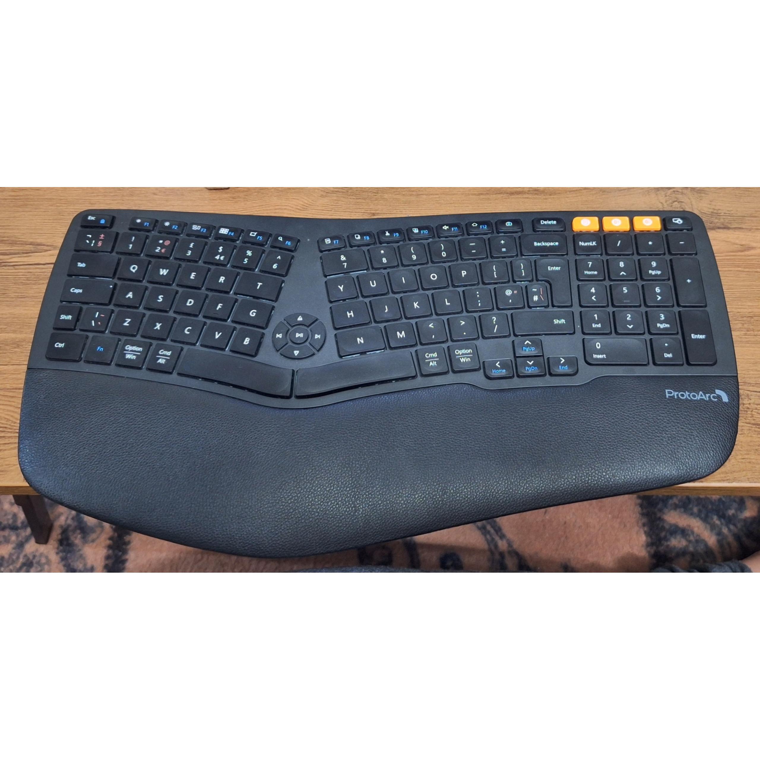 کیبورد بلوتوثی مخصوص تایپ و گیمینگ