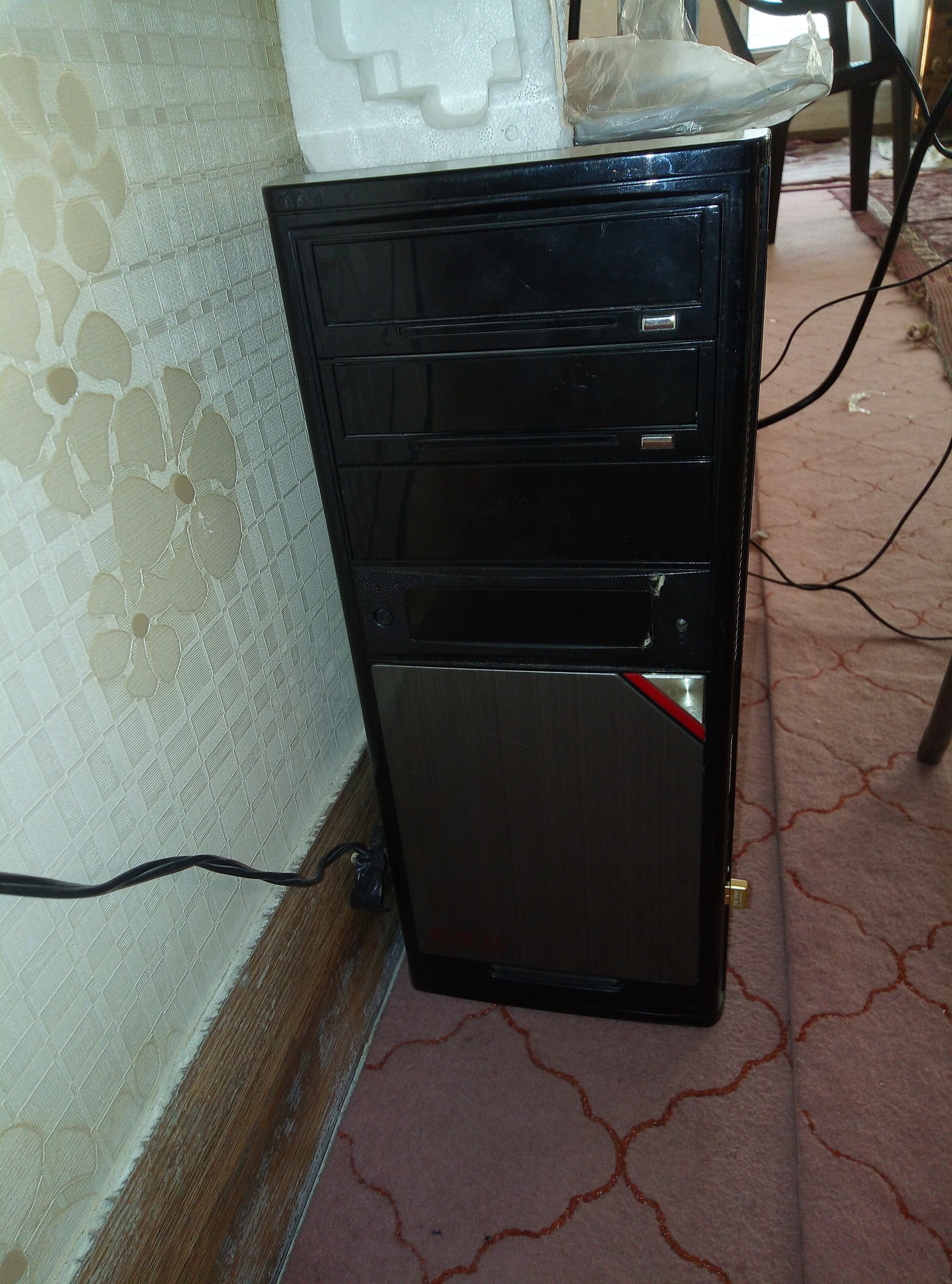 کیس  ویندوز 8 پرو