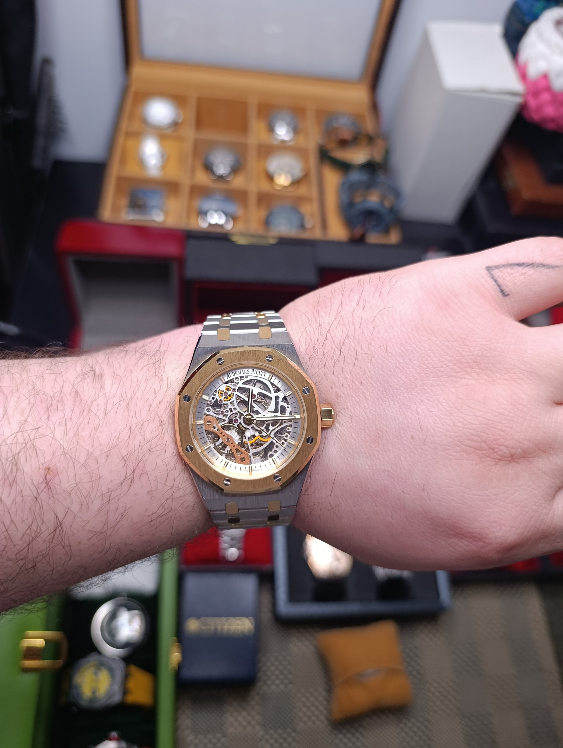 ساعت مچی اودمار پیکه مدل ROYAL OAK