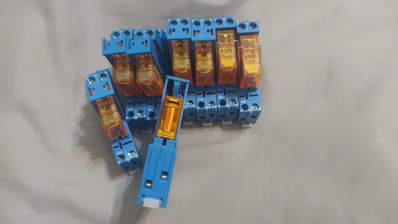 رله فیندر تابلویی