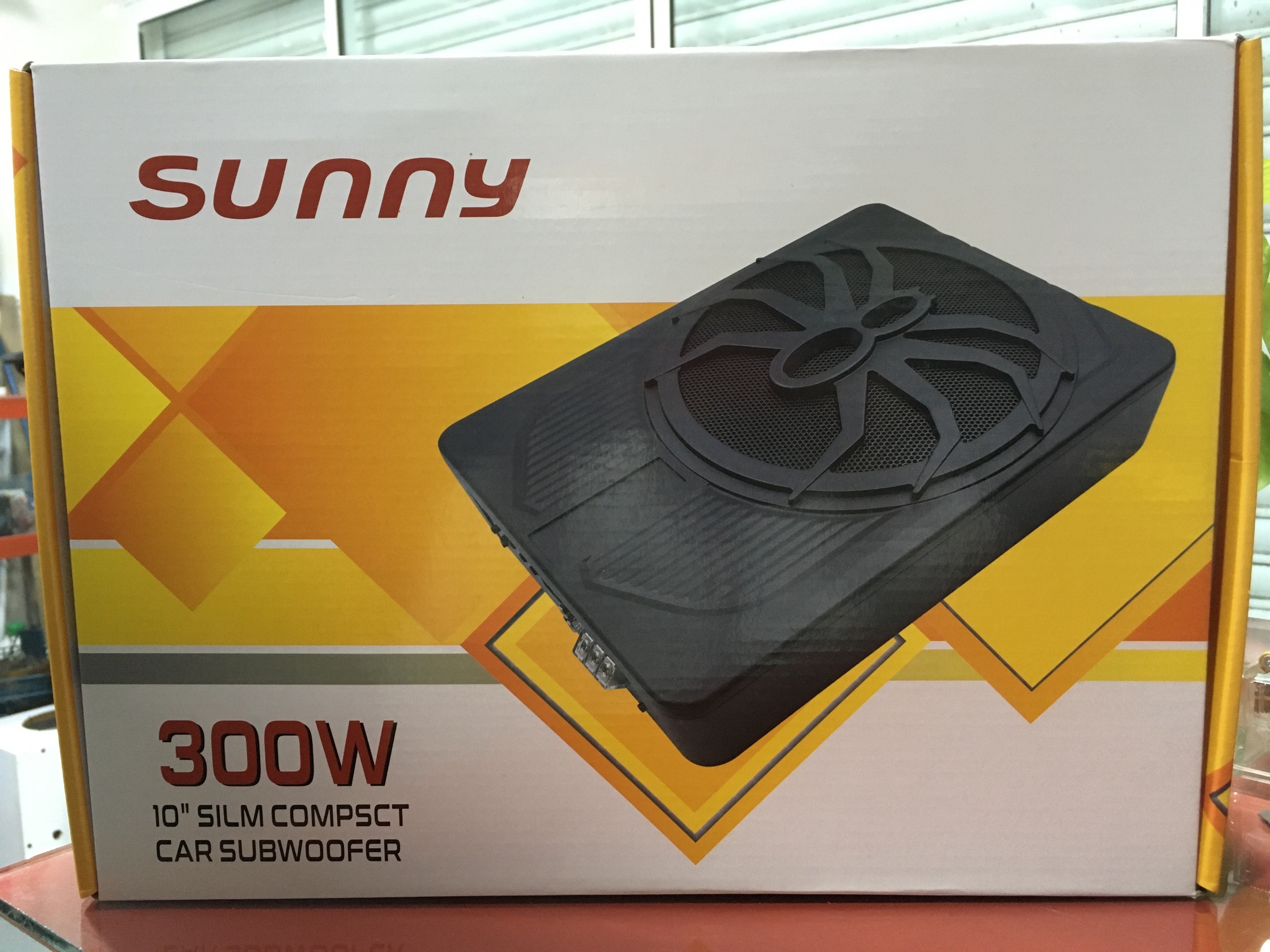 ساب اکتیو زیرصندلی