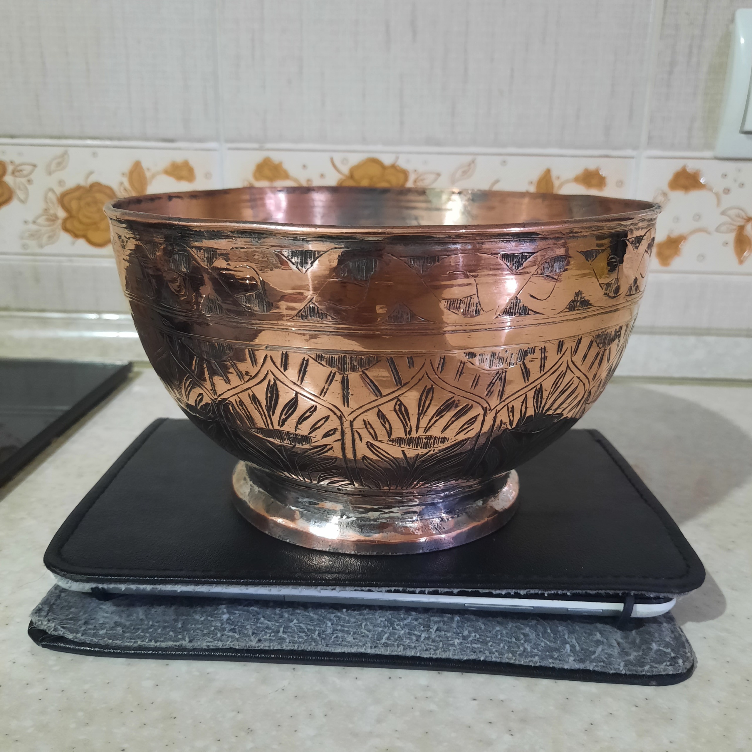 کاسه قلم دار مسی