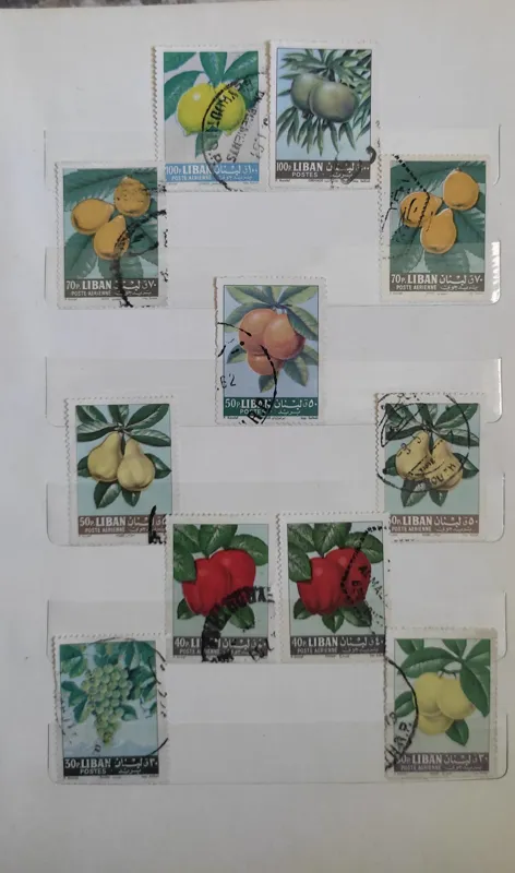 آلبوم تمبرهای خارجی زیبا و عطری