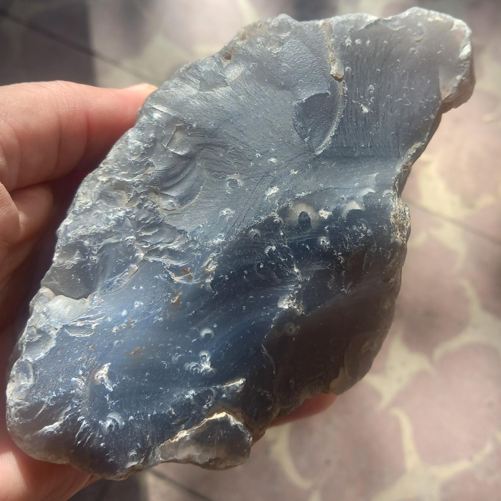 عقیق کبود آبدار