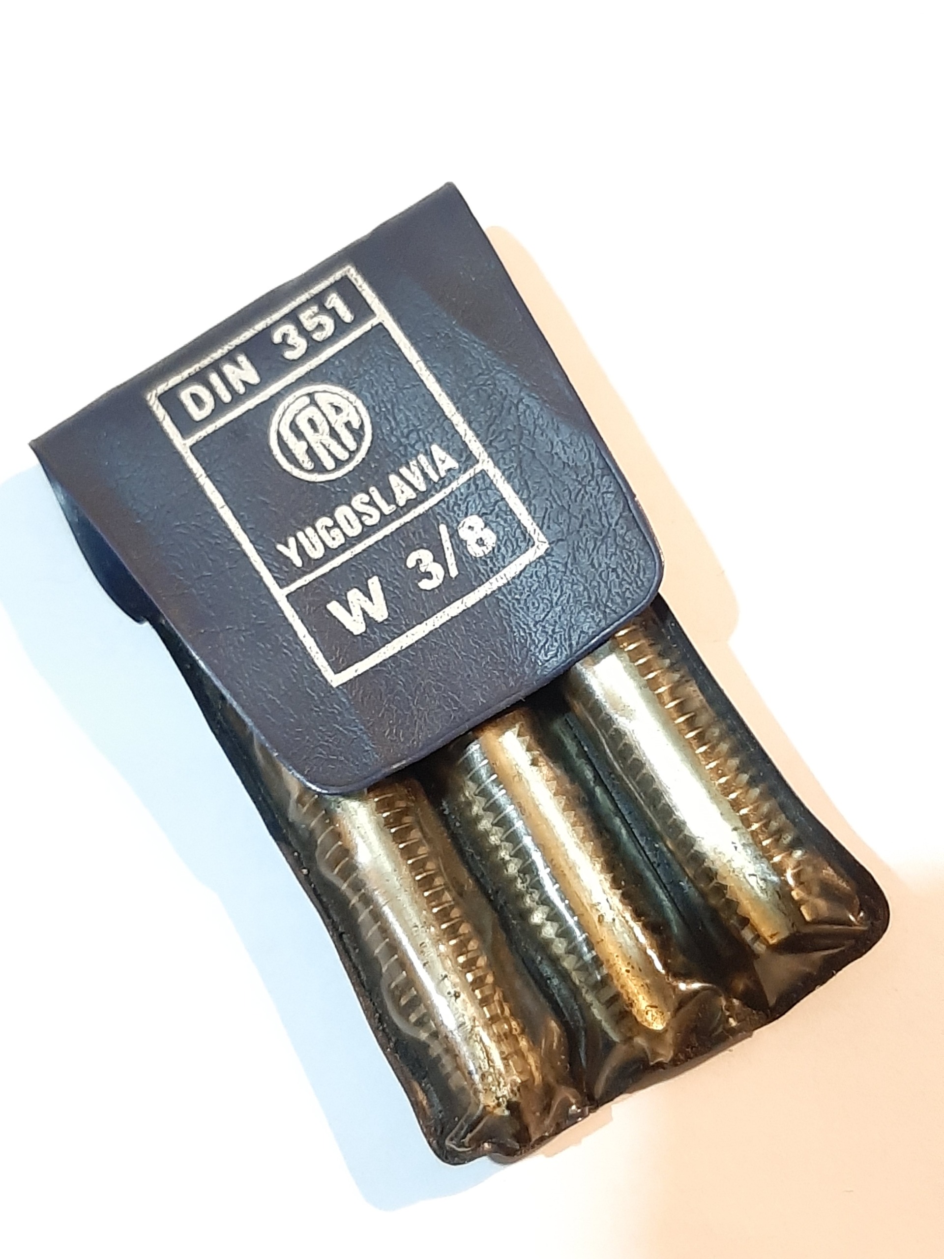 قلاویز 3.8 FRA یوگسلاوی اصل