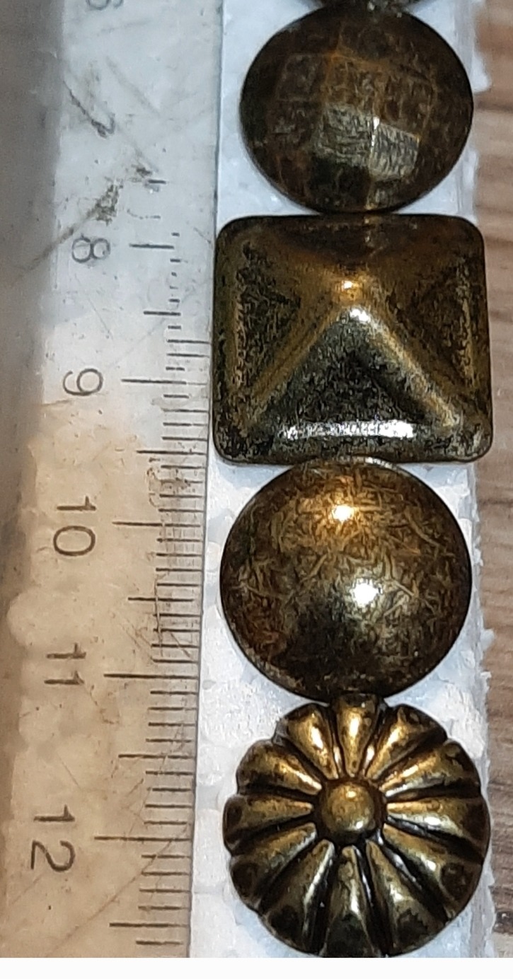 گل میخ تزئینی ( 1500 عدد با هم )