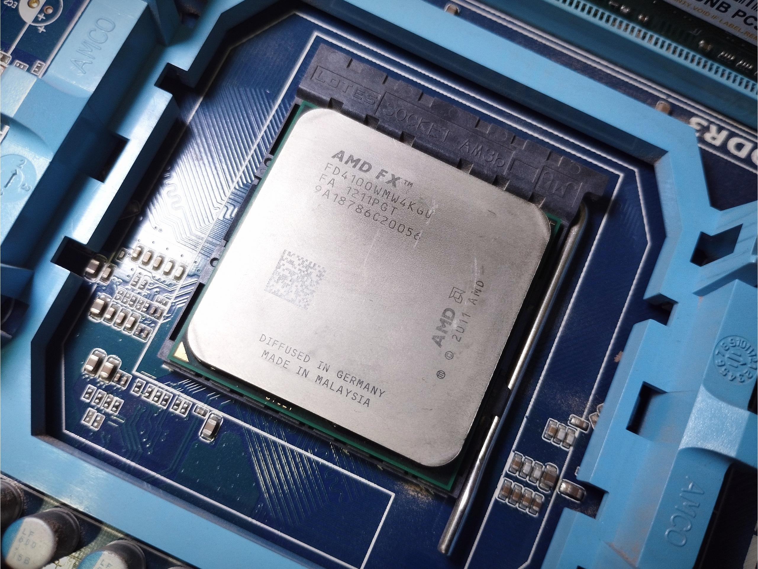 پردازنده AMD FX4100