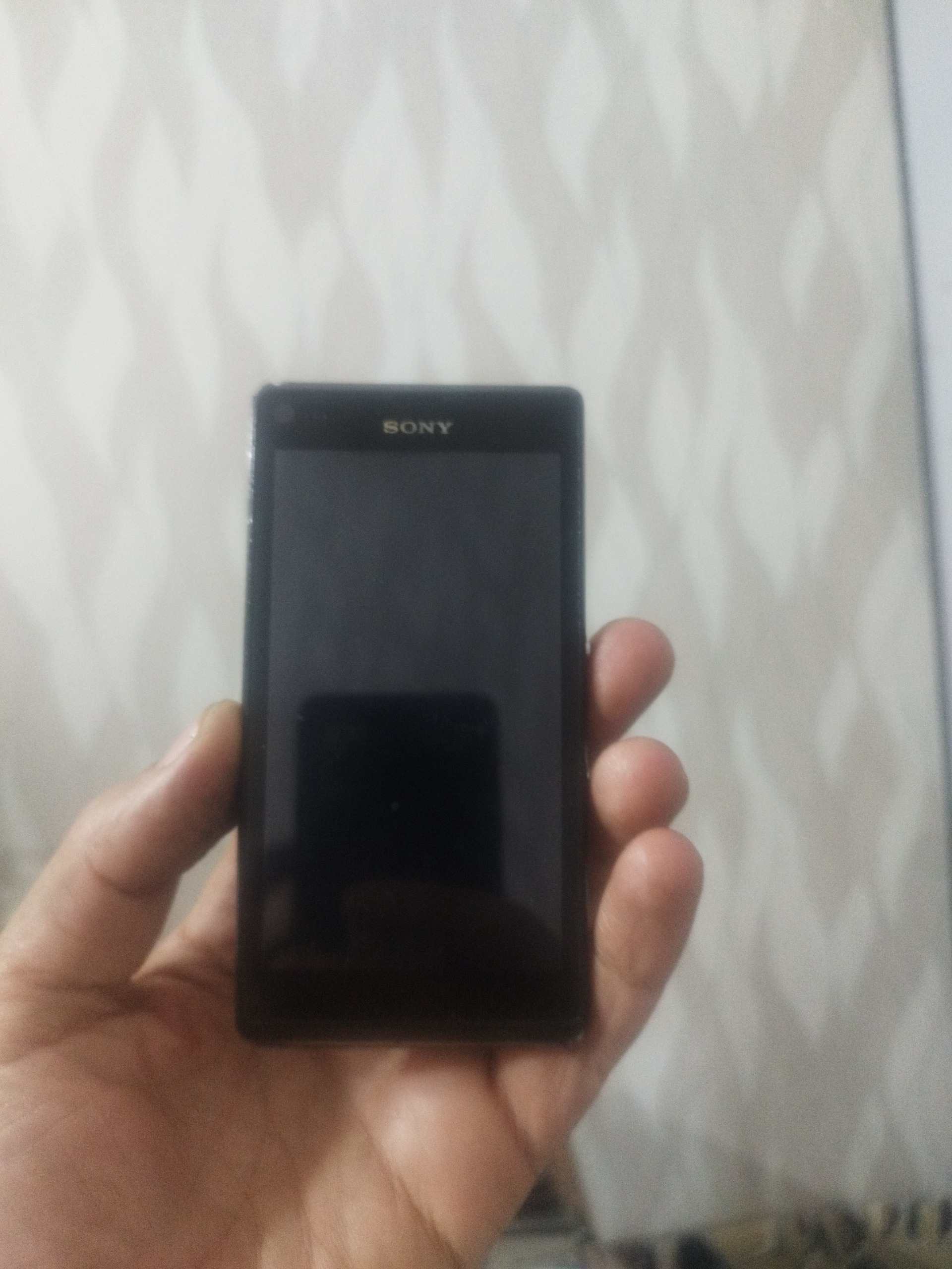 تاچ وال سی دی سونی   SonyXperia  C2105