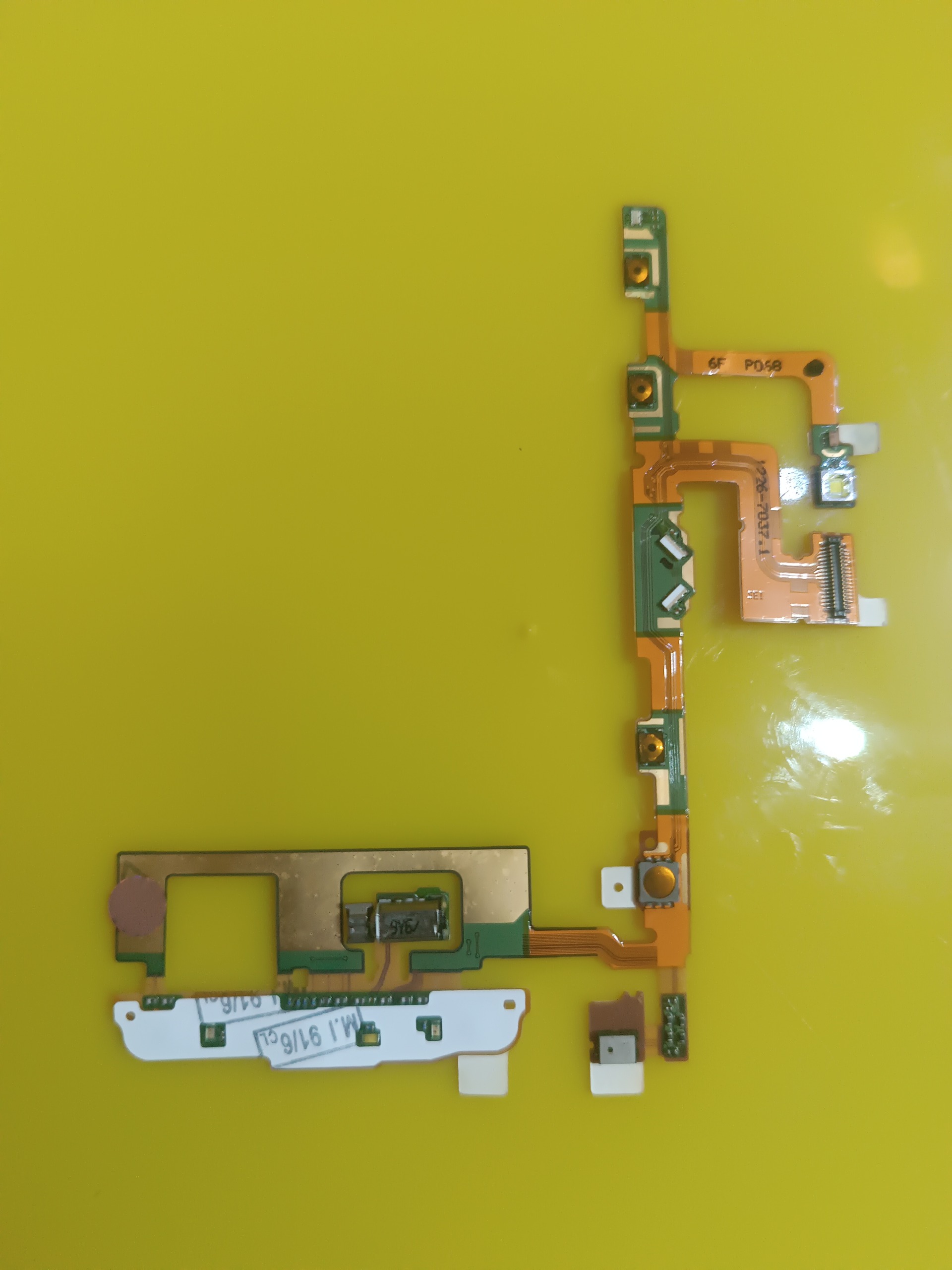 فلت سونی  flat sony vivas U5