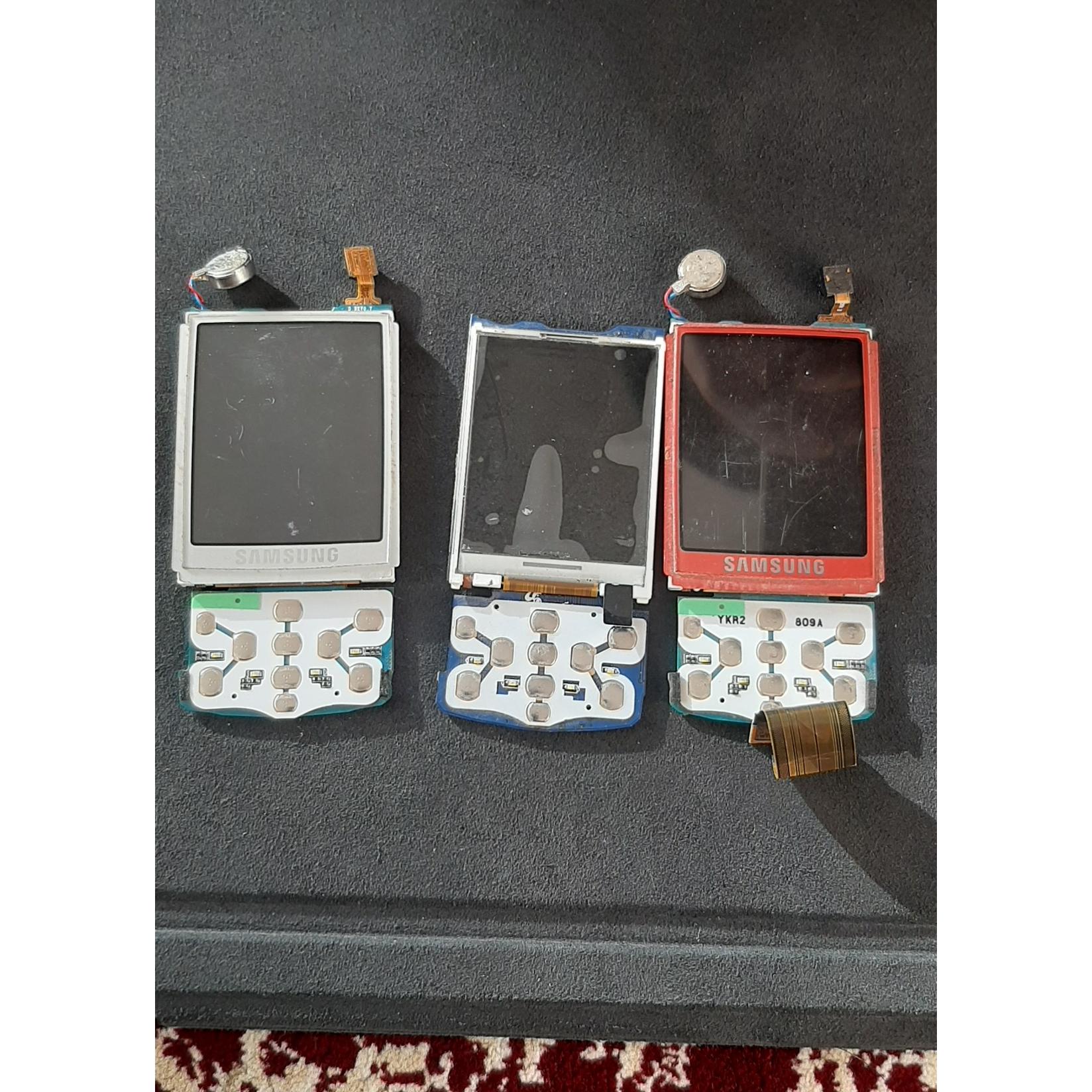 ال سی دی روکاری e250