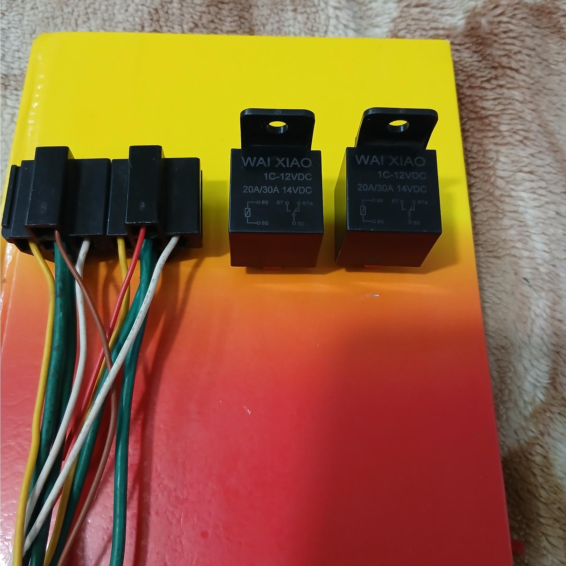 رله تقویت شیشه خودرو