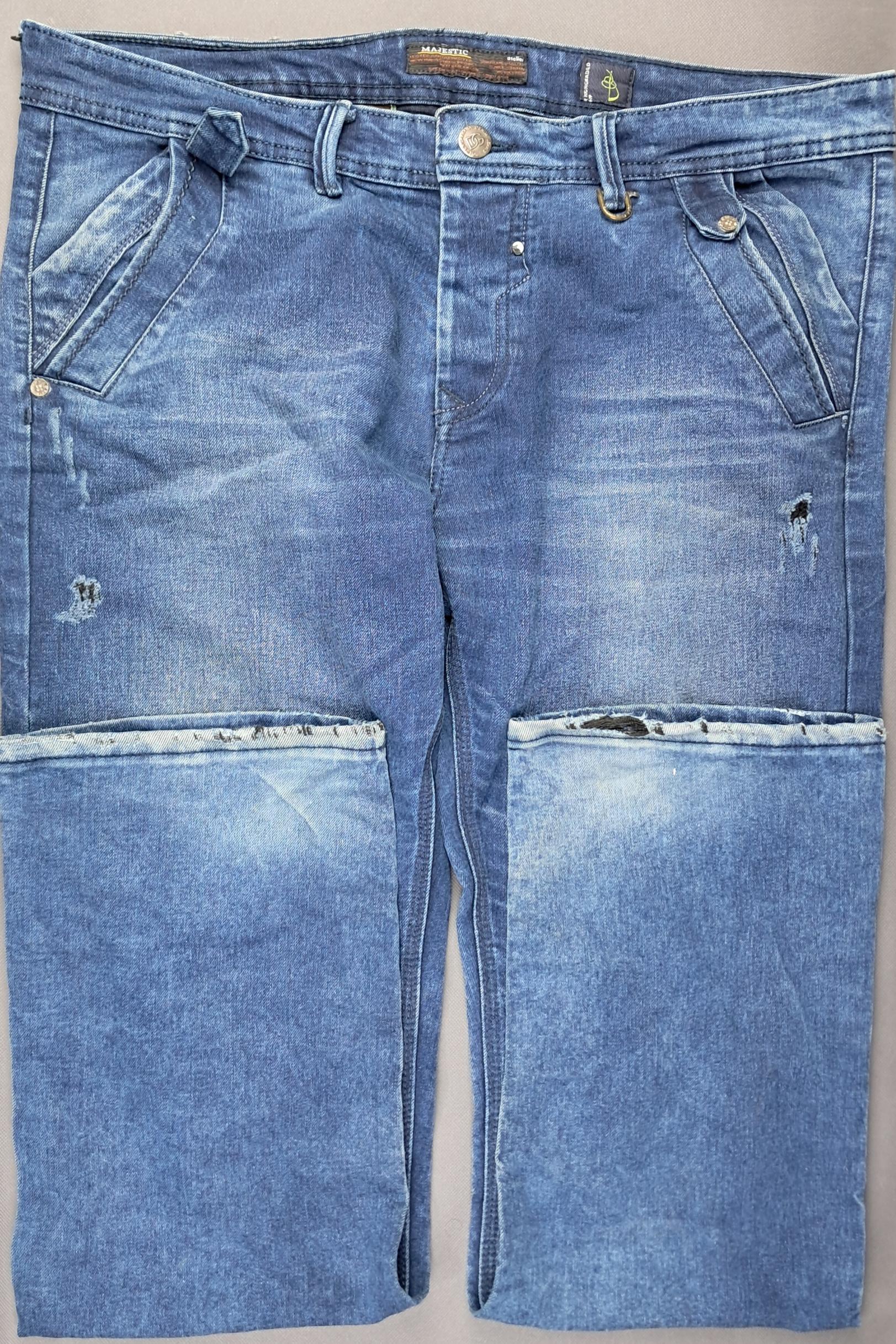 دو عدد شلوار جین آبی سایز 48