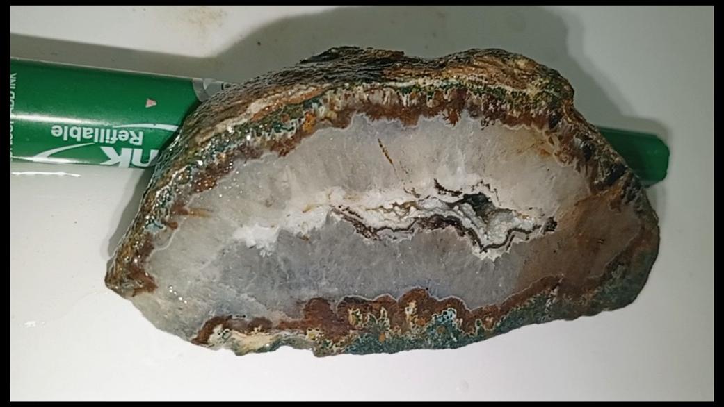 سنگ ژئود کوارتز  147 گرم