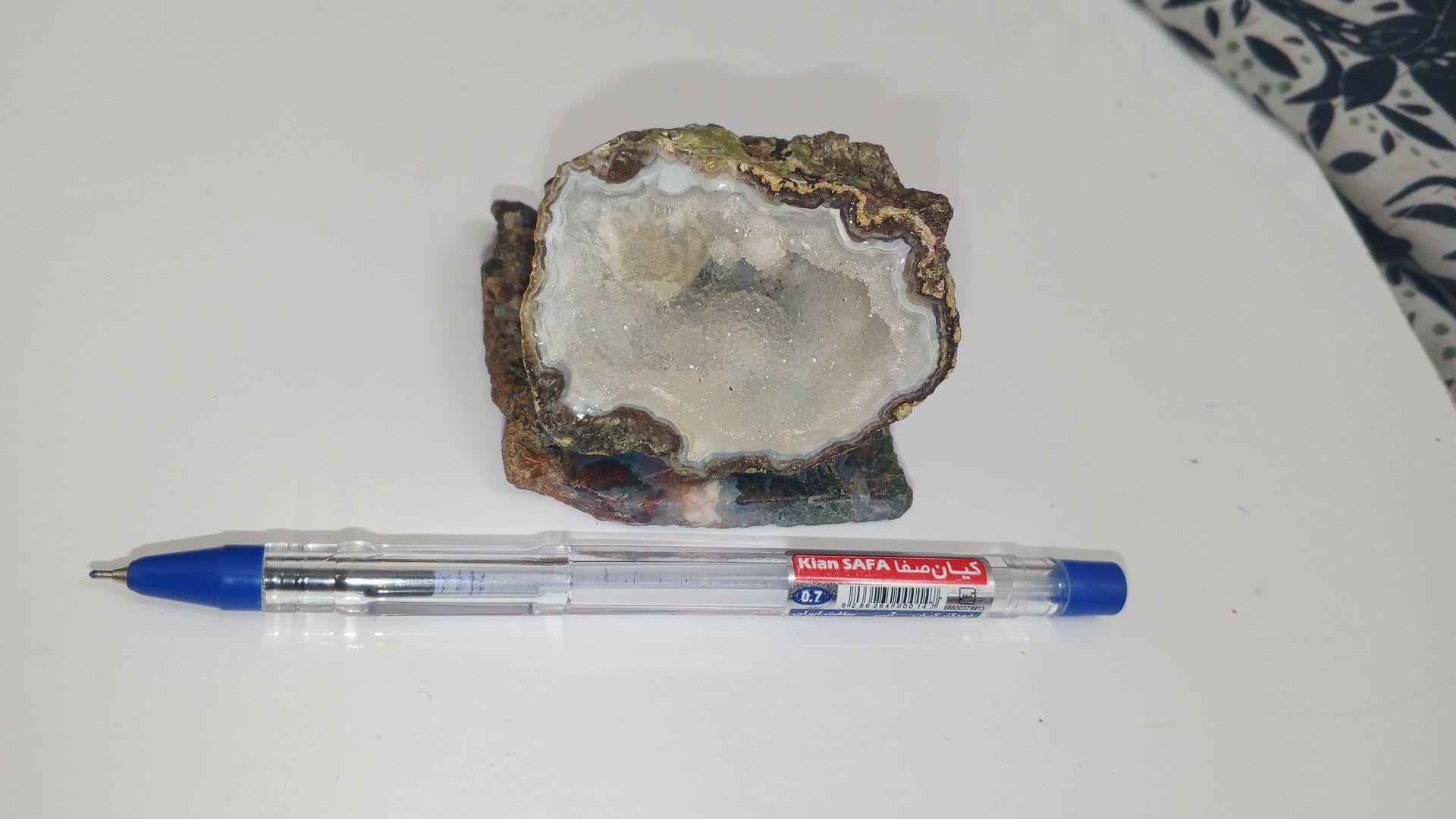 ژئود کلکسیونی زیبا با پایه شجر