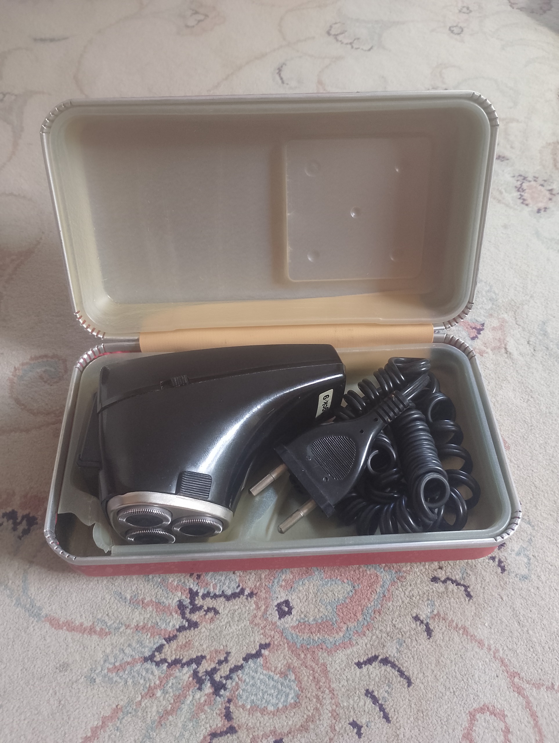 سه تیغ برسک روس