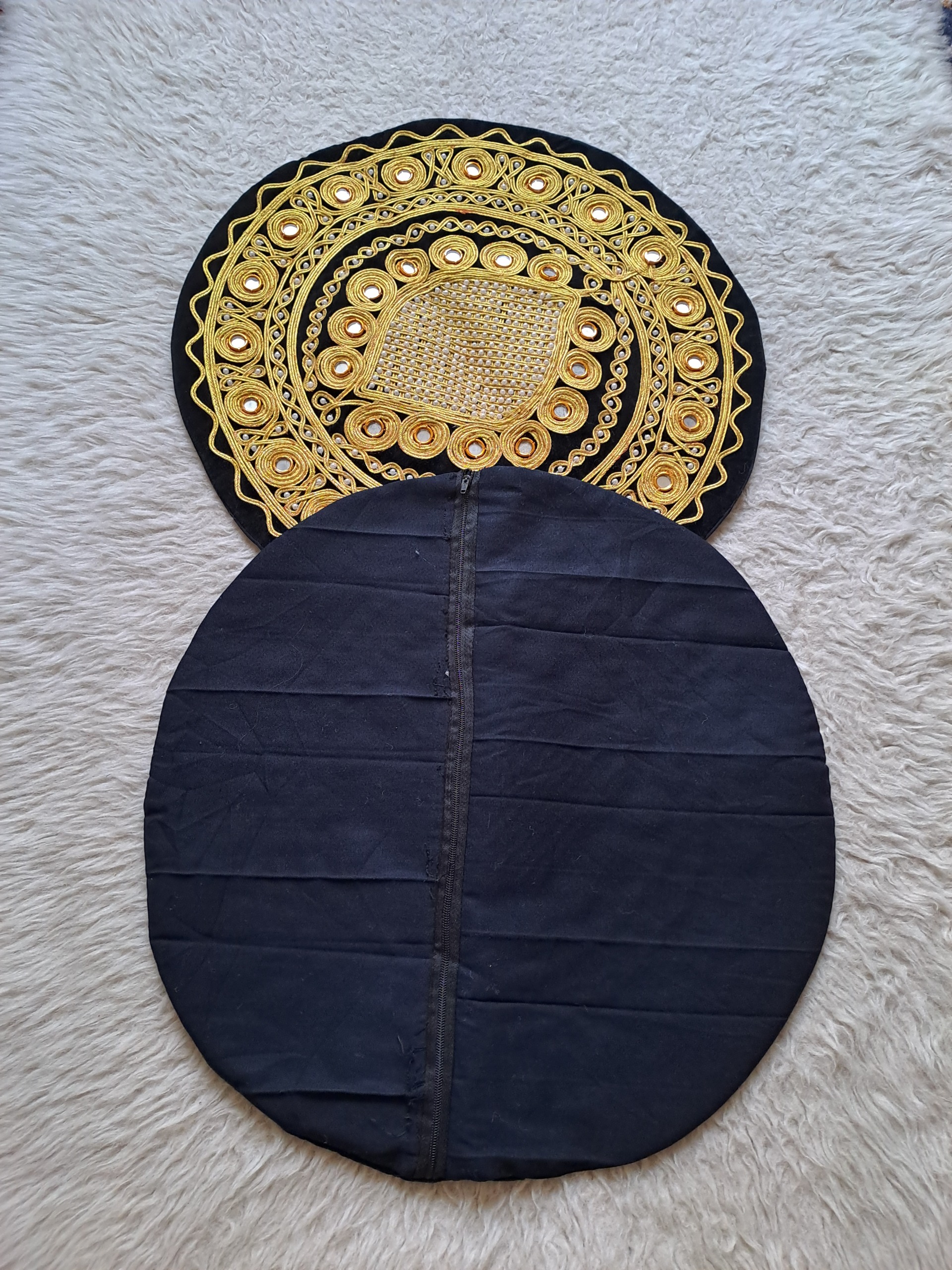 کوسن سنتی آنتیک مخمل مروارید