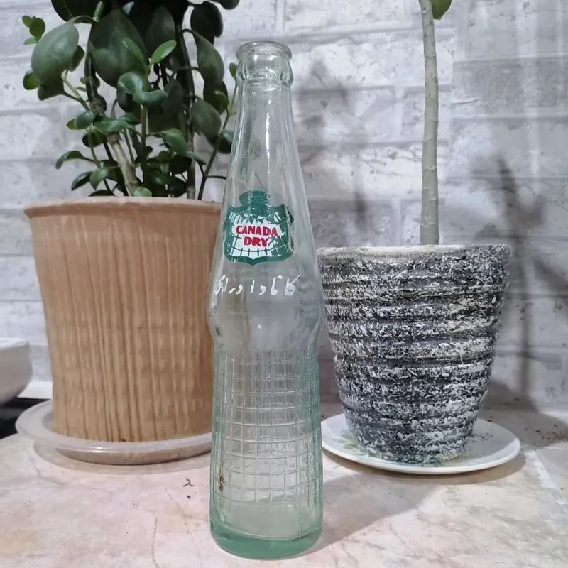 بطری قدیمی نوشابه کانادا درای شطرنجی