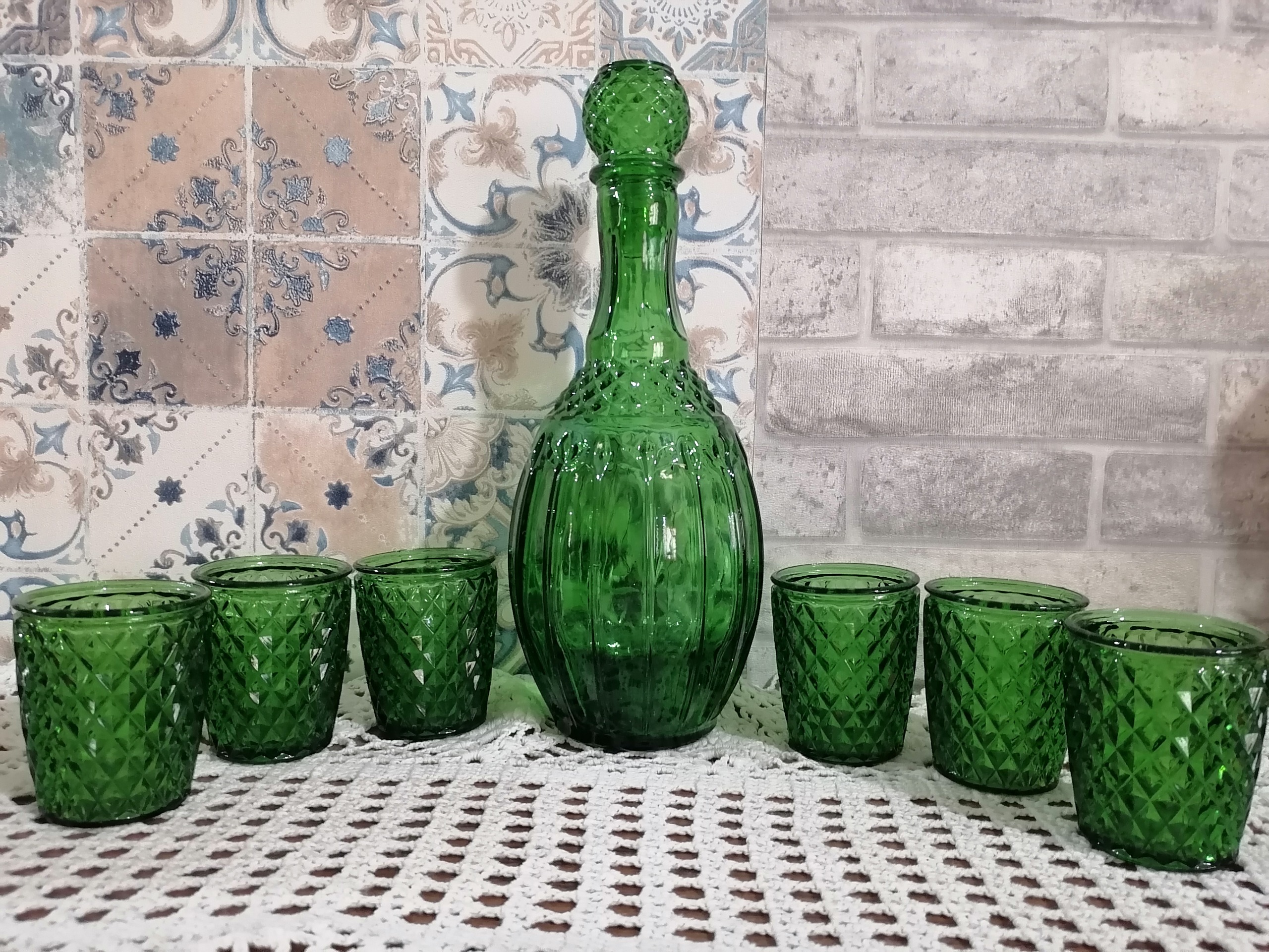 تنگ و لیوان