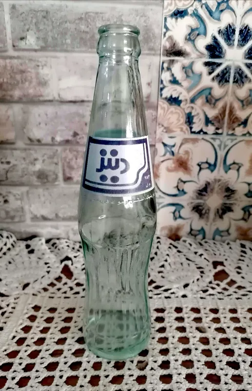 بطری خالی نوشابه قدیمی دنیز