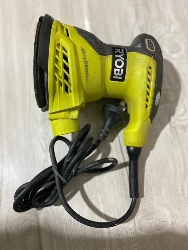 سنباده لرزان و چرخشی