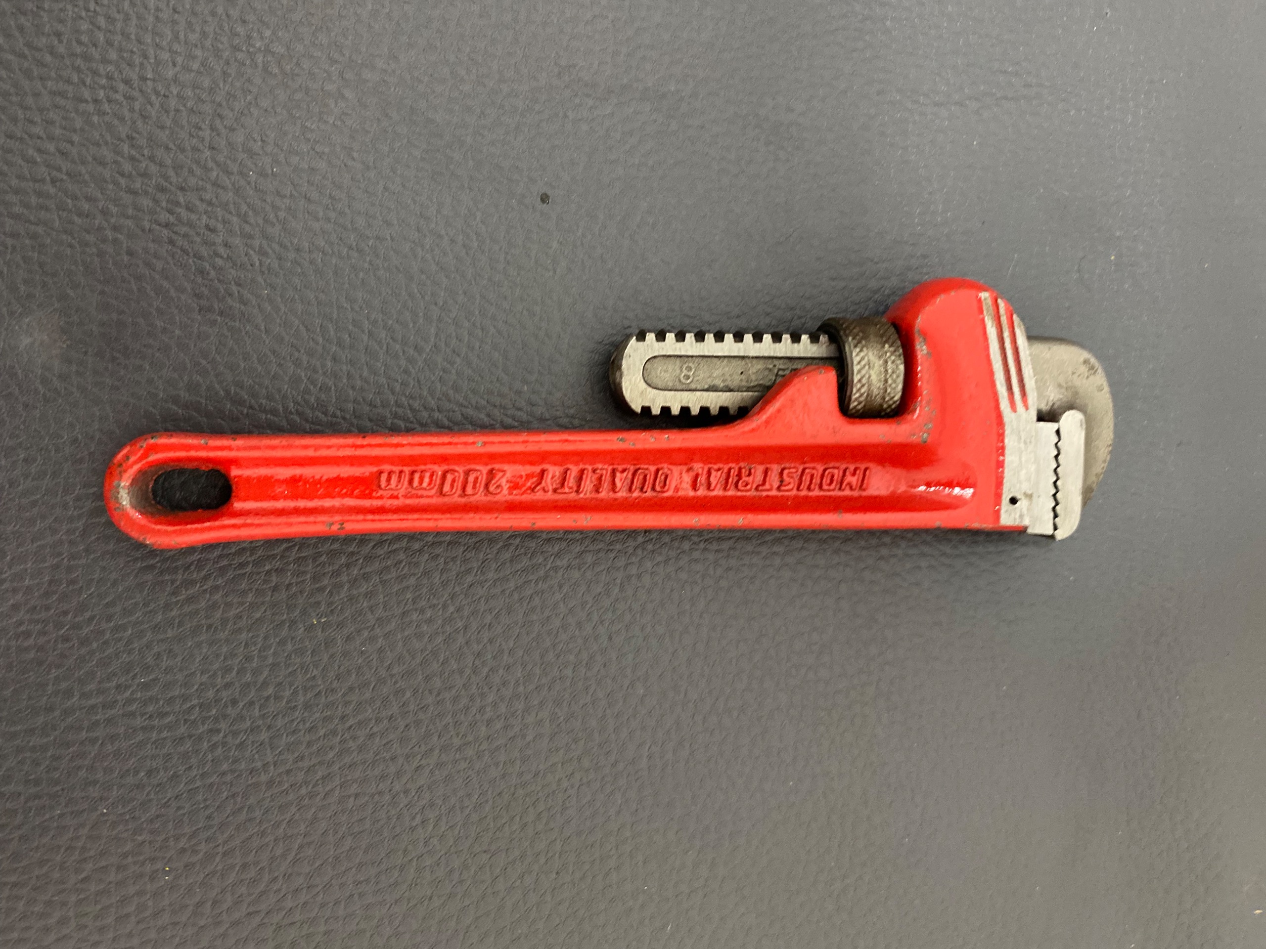 شلاقی لوله گیر یونیور