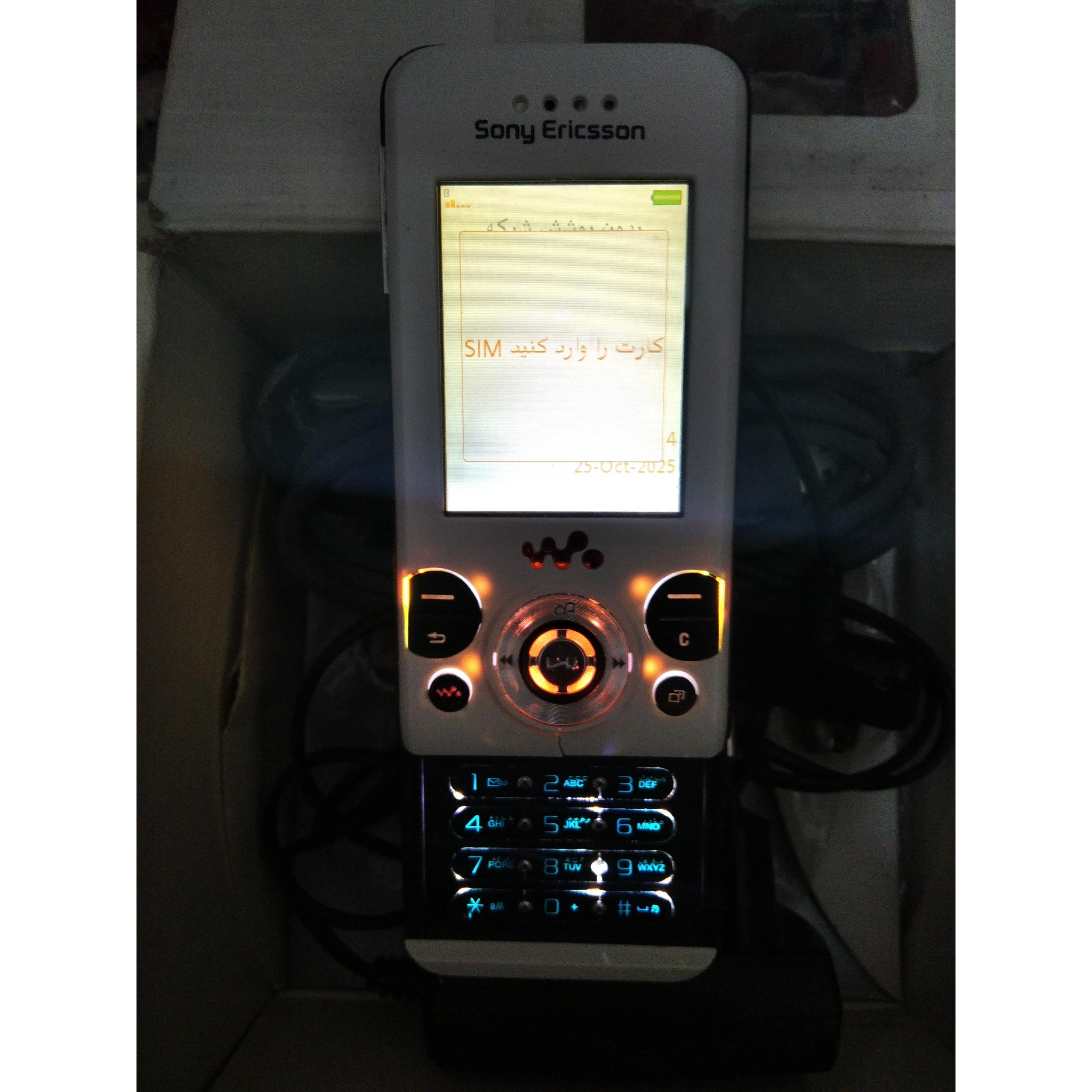 سونی اریکسون دبلیو پونصد و هشتاد