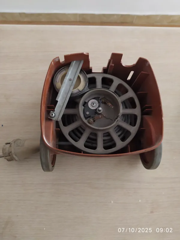 سیم جمع کن جاروبرقی الکترو لوکس