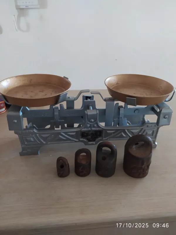 ترازو دوکفه ای قدیمی 3 کیلویی (توضیحات)