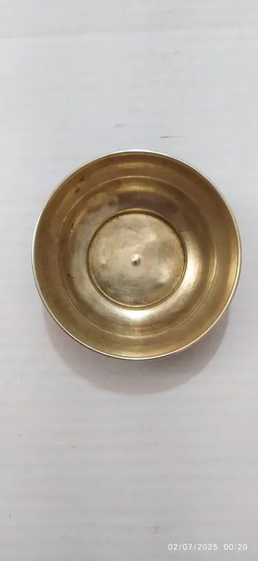 پیاله برنزی کوچک قدیمی
