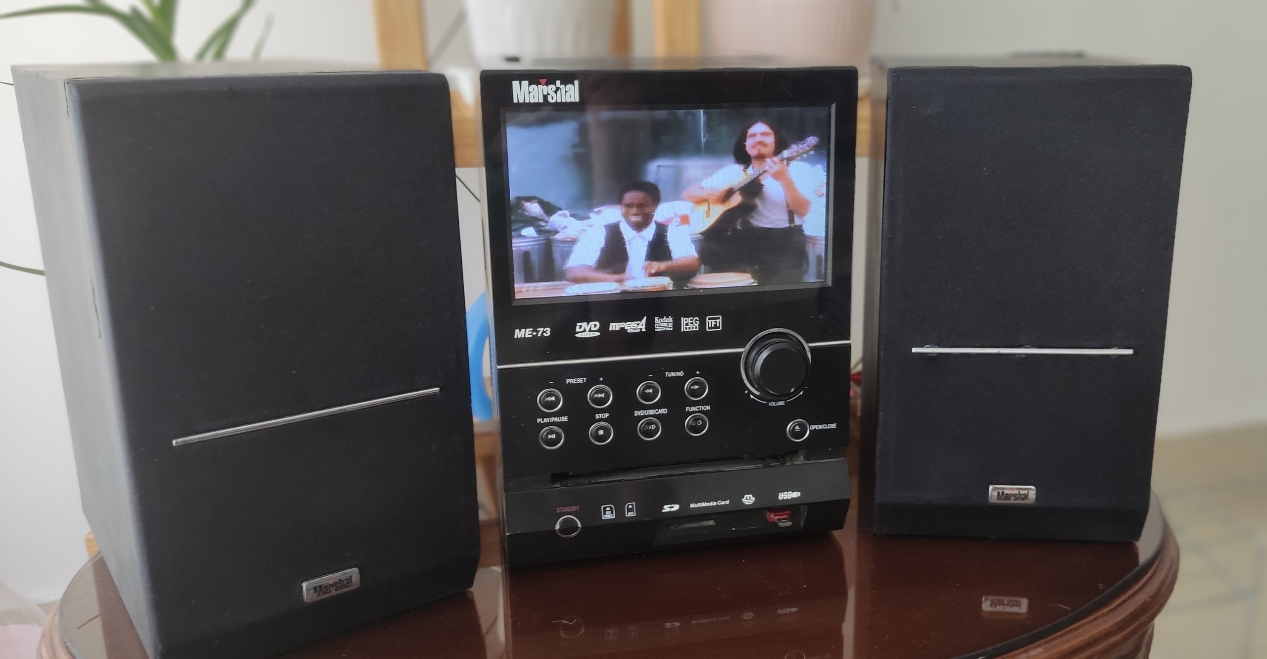 سیستم پخش خانگی (رادیو، MP3، ویدیو، DVD و TV)