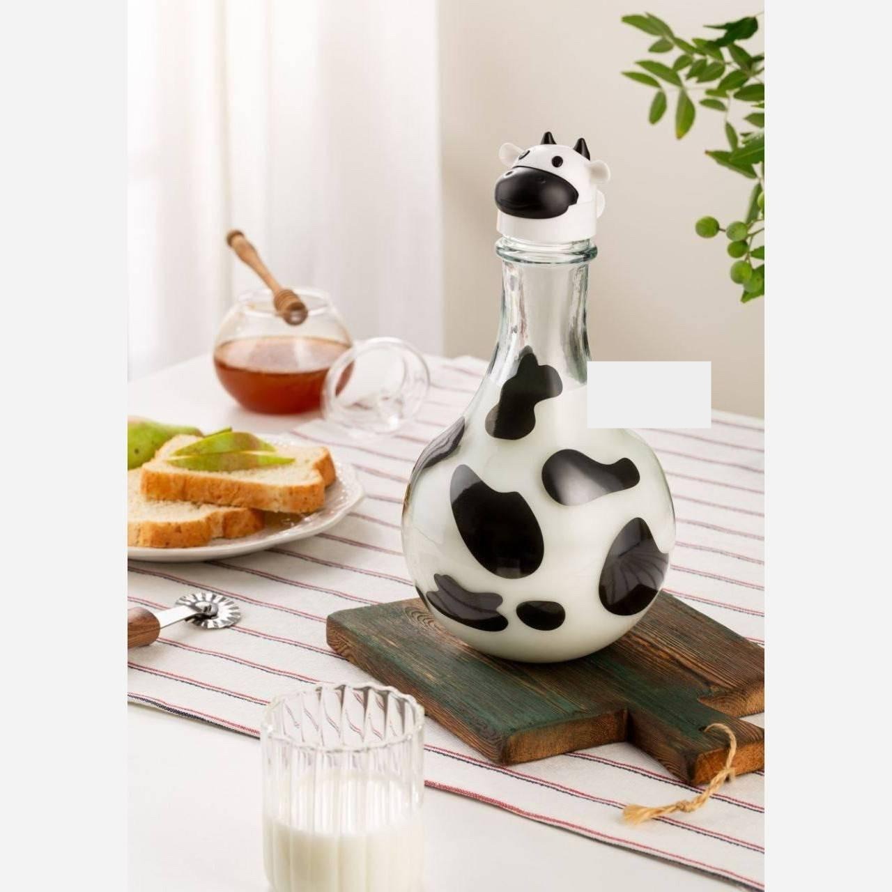 بطری شیر گاوی