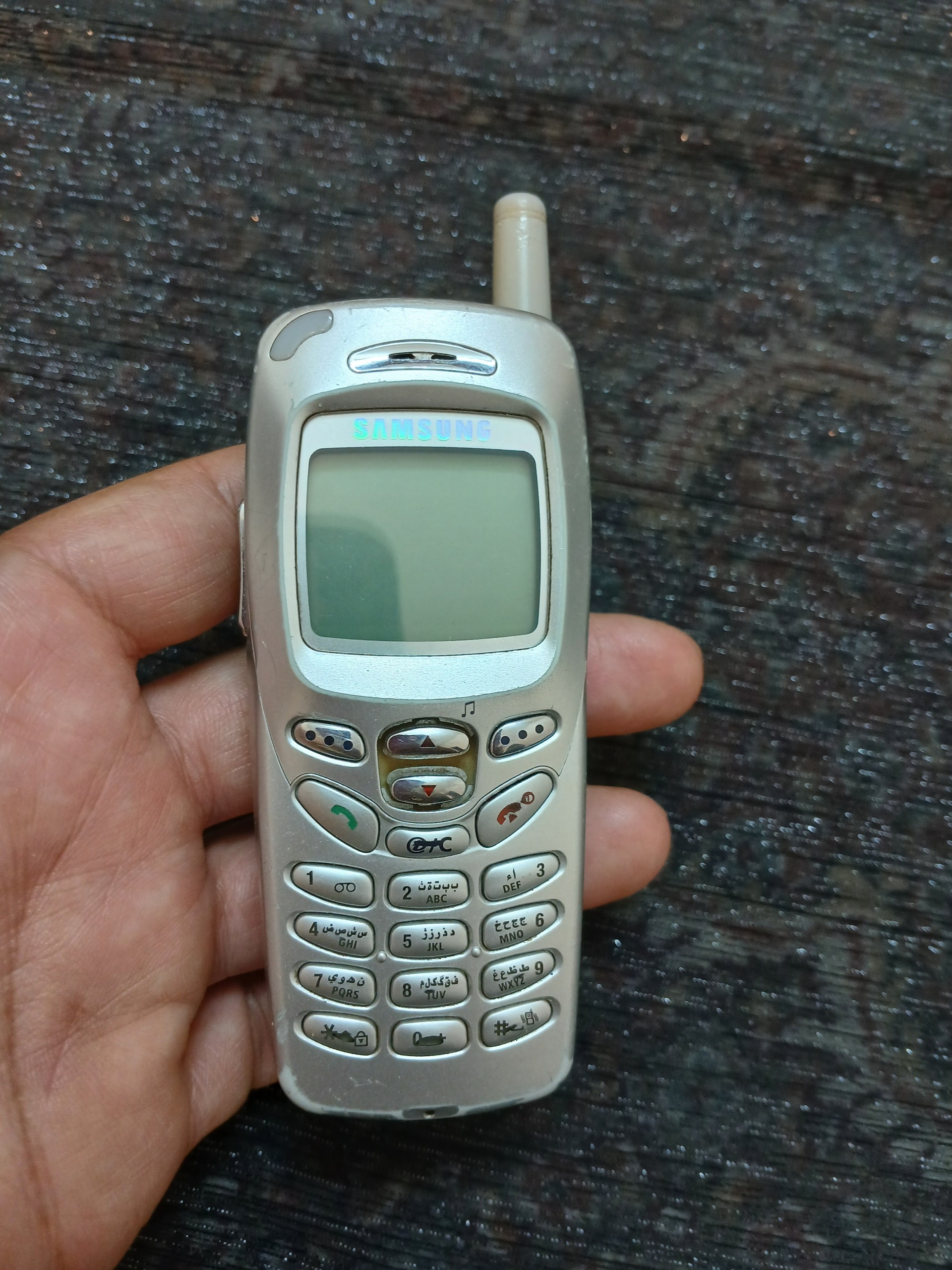 گوشی سامسونگان 620 نوستالوژی،