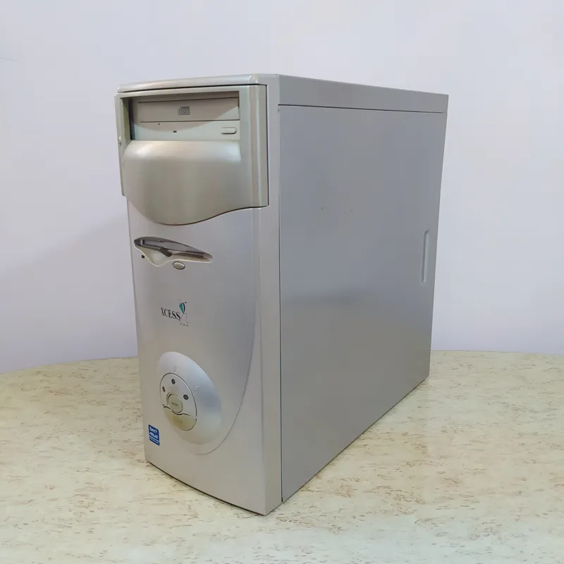 کیس خالی کامپیوتر