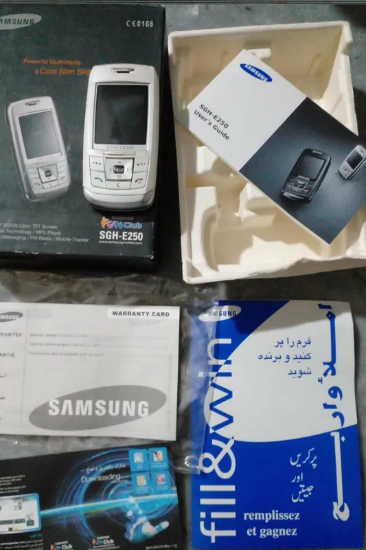 سامسونگ E250 کُره