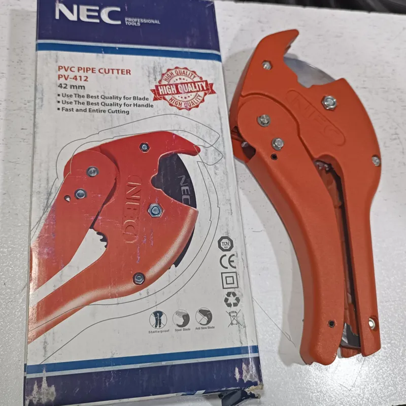 قیچی پی وی سی بر (لوله سبز) NEC