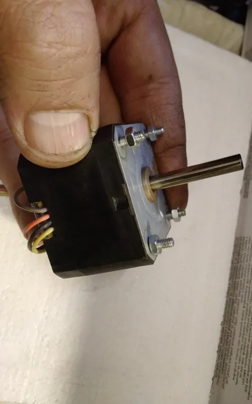 استپ موتور 4 سیم شفت بلند برند OKI / ایده