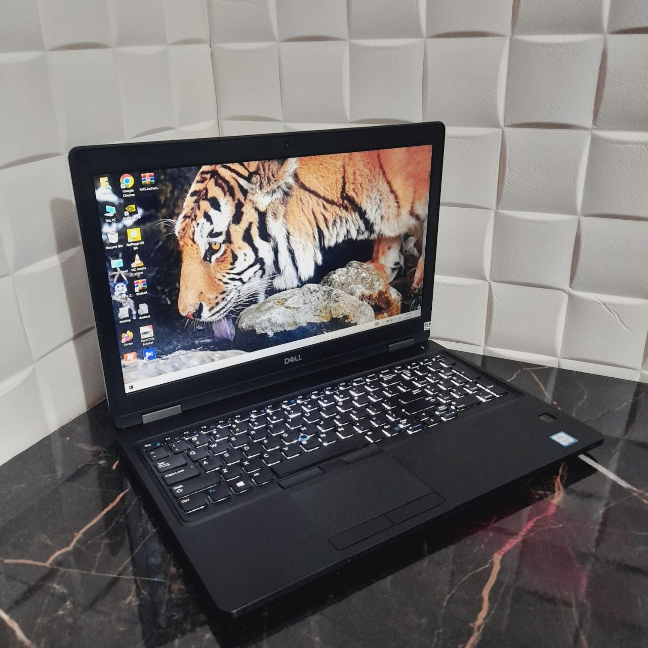 لپ تاپ پرقدرت گرافیک و طراحی