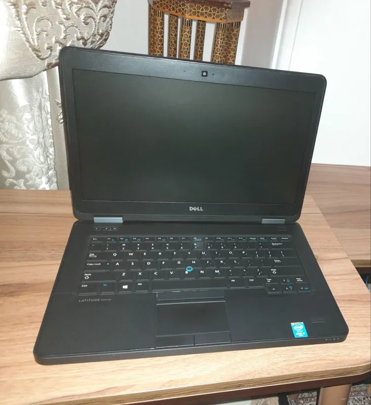 لپ تاپ Dell Ci7 گرافیک دار
