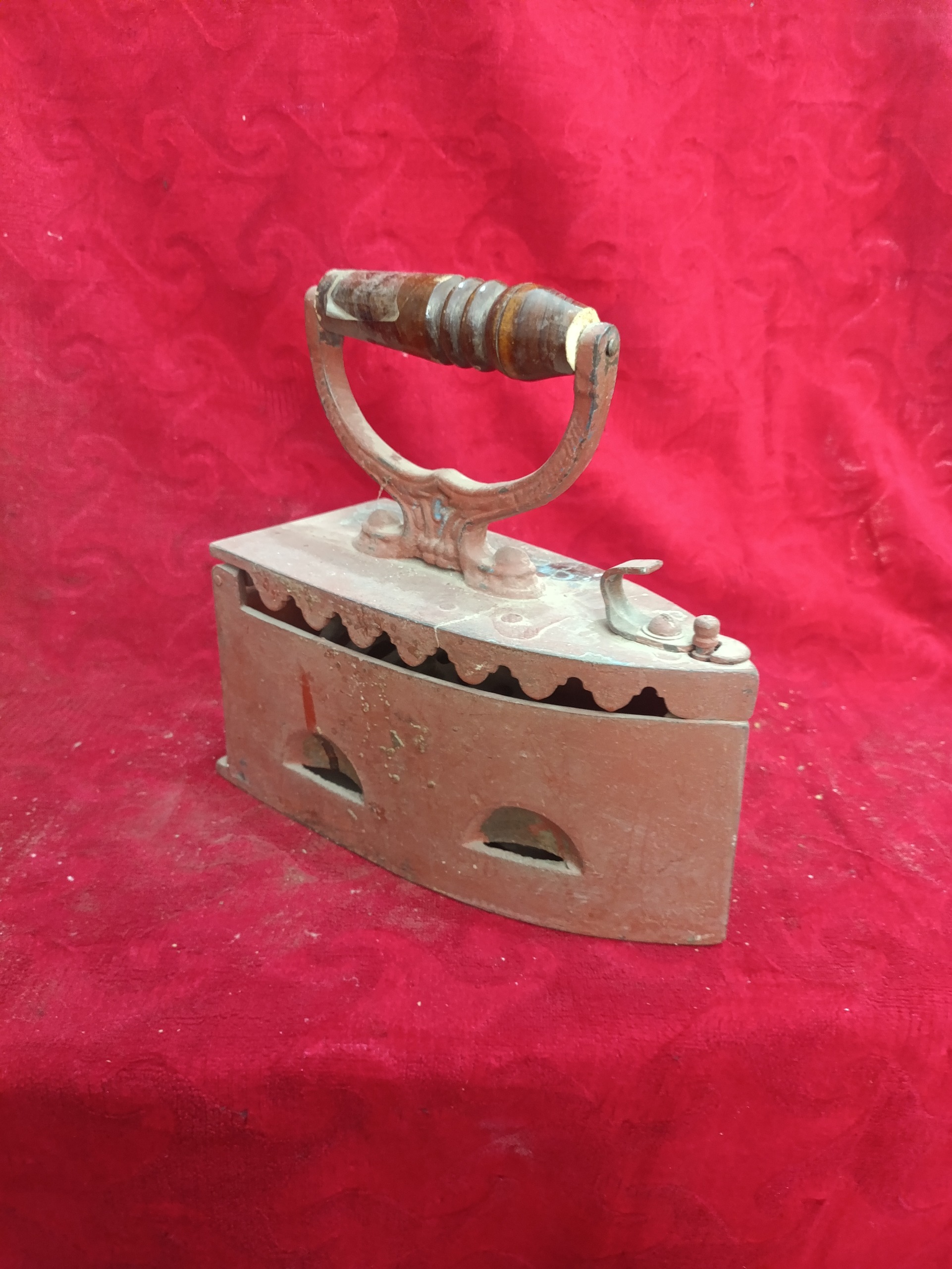 اتو ذغالی قدیمی آلمانی