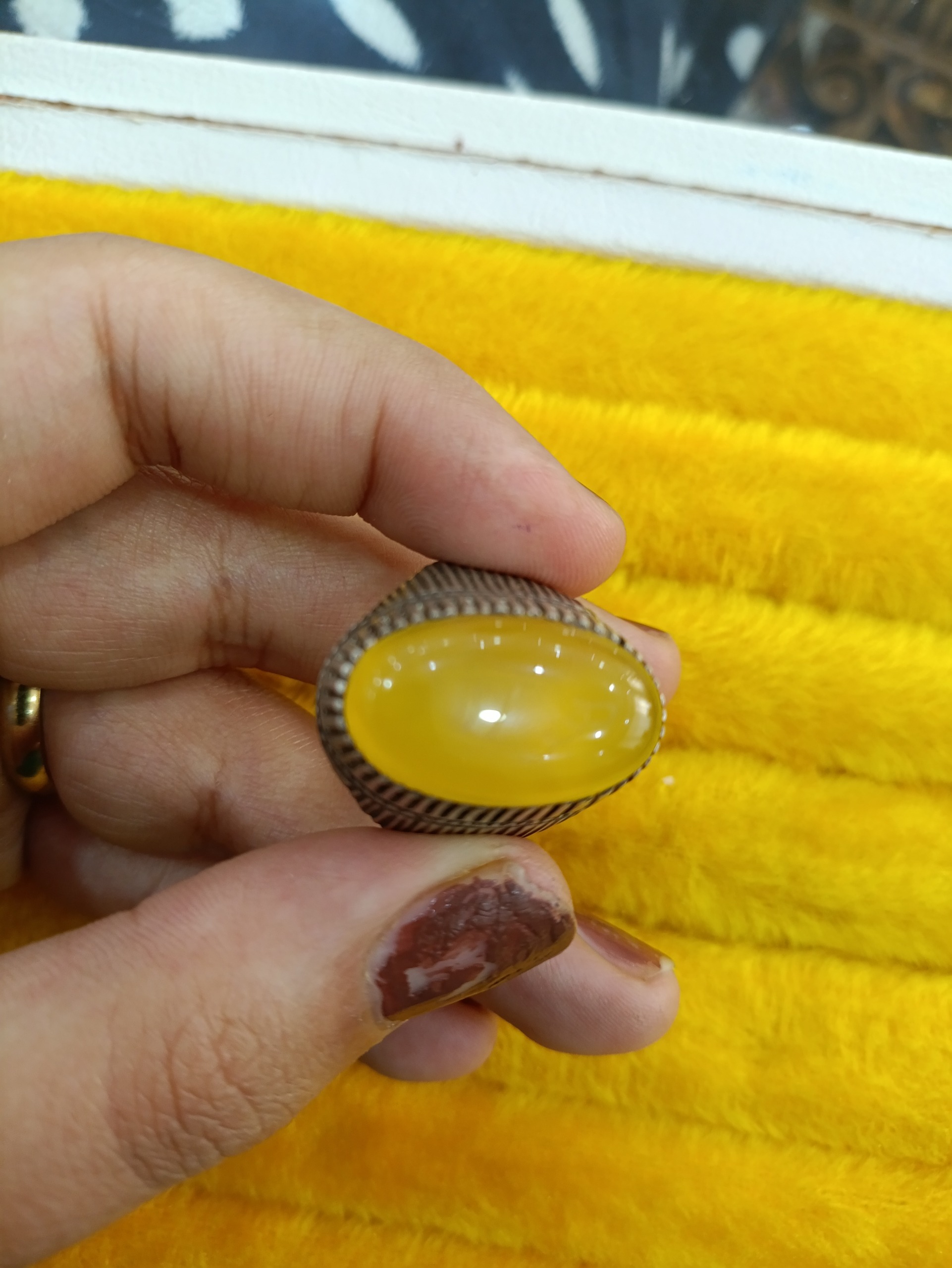 انگشتر نقره عقیق زرد قدیمی