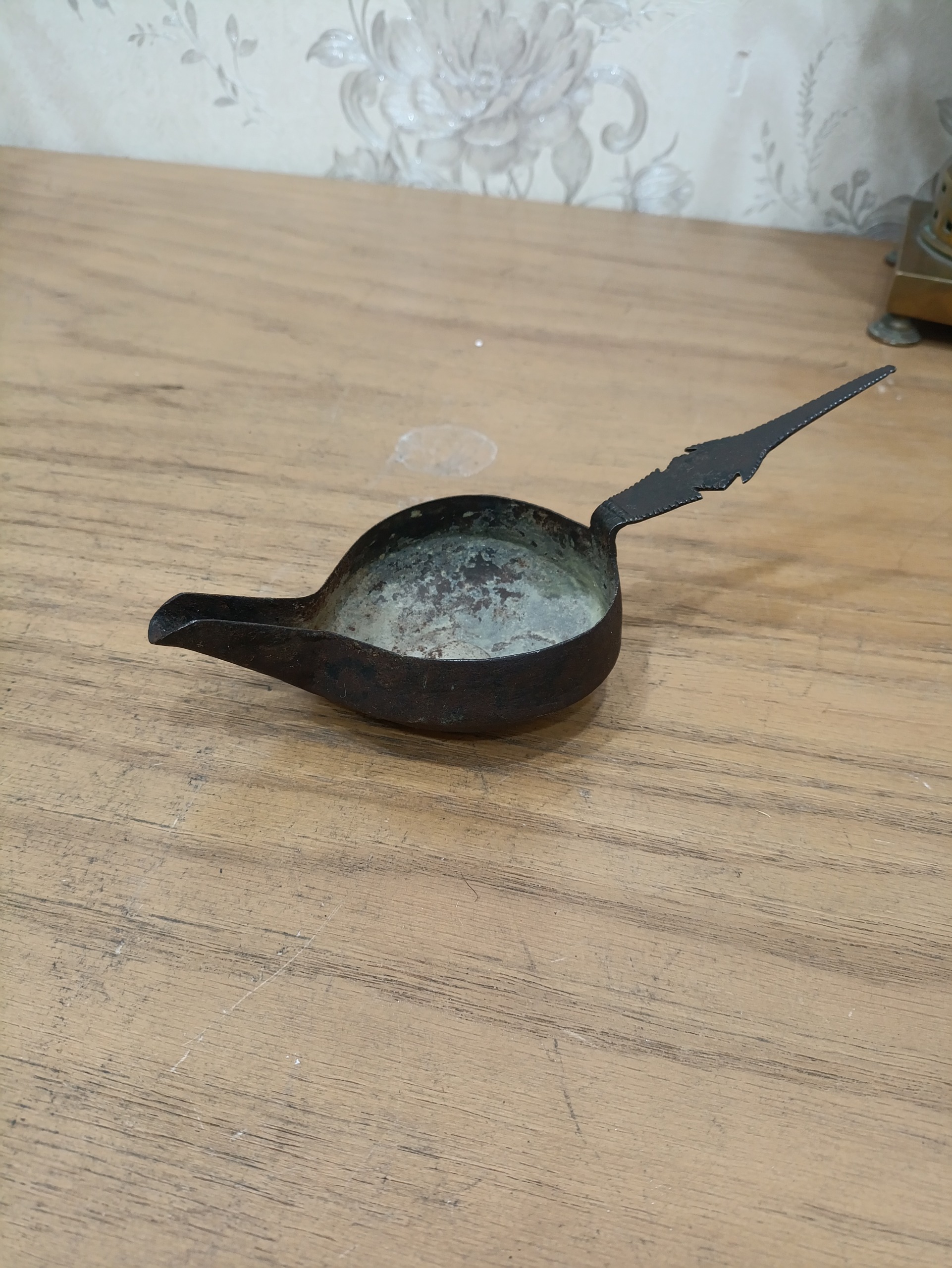 پیسوز دیواری قاجاری کاردار