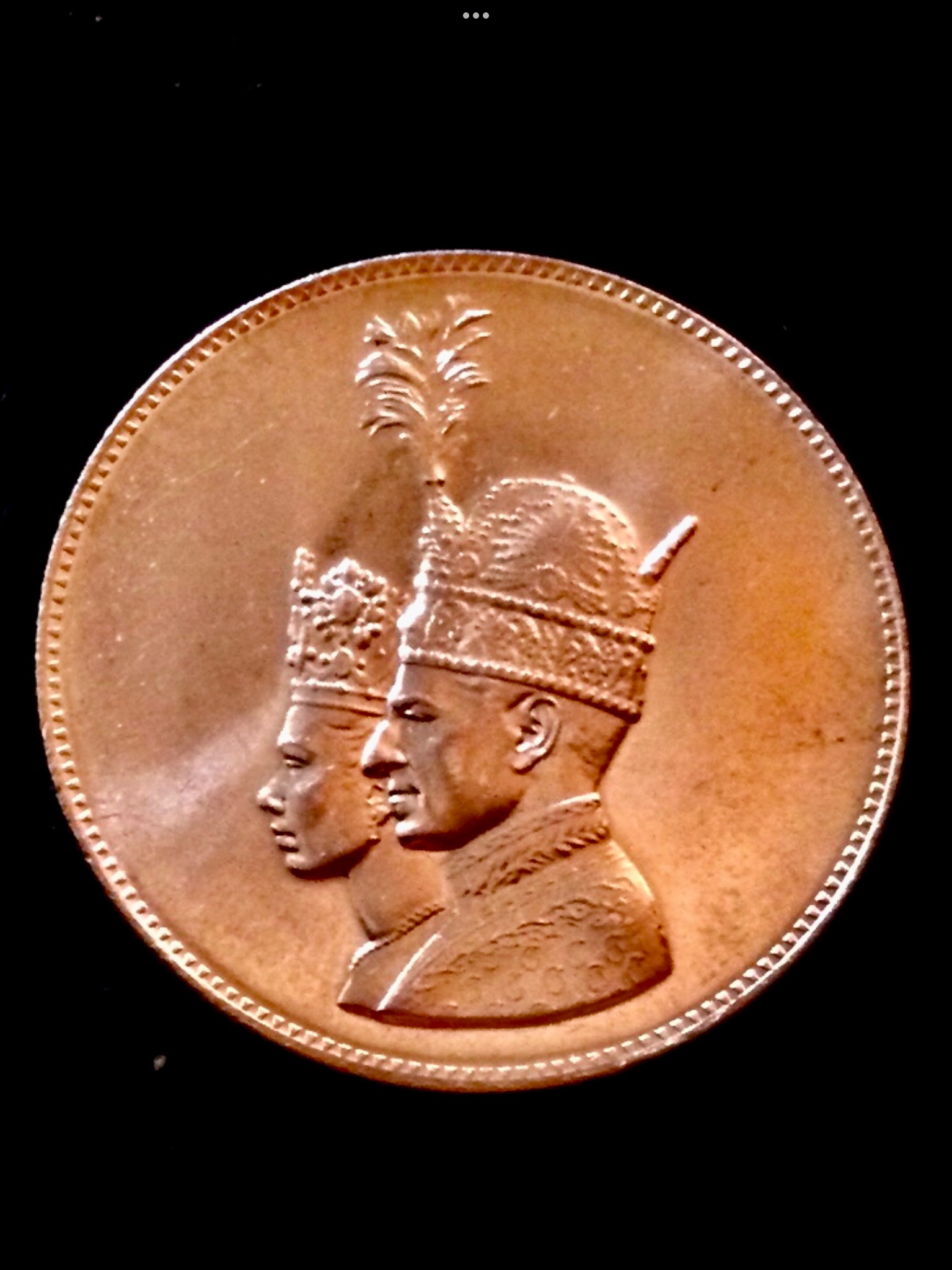 یادبودتاج گذاری نقره 11 گرم