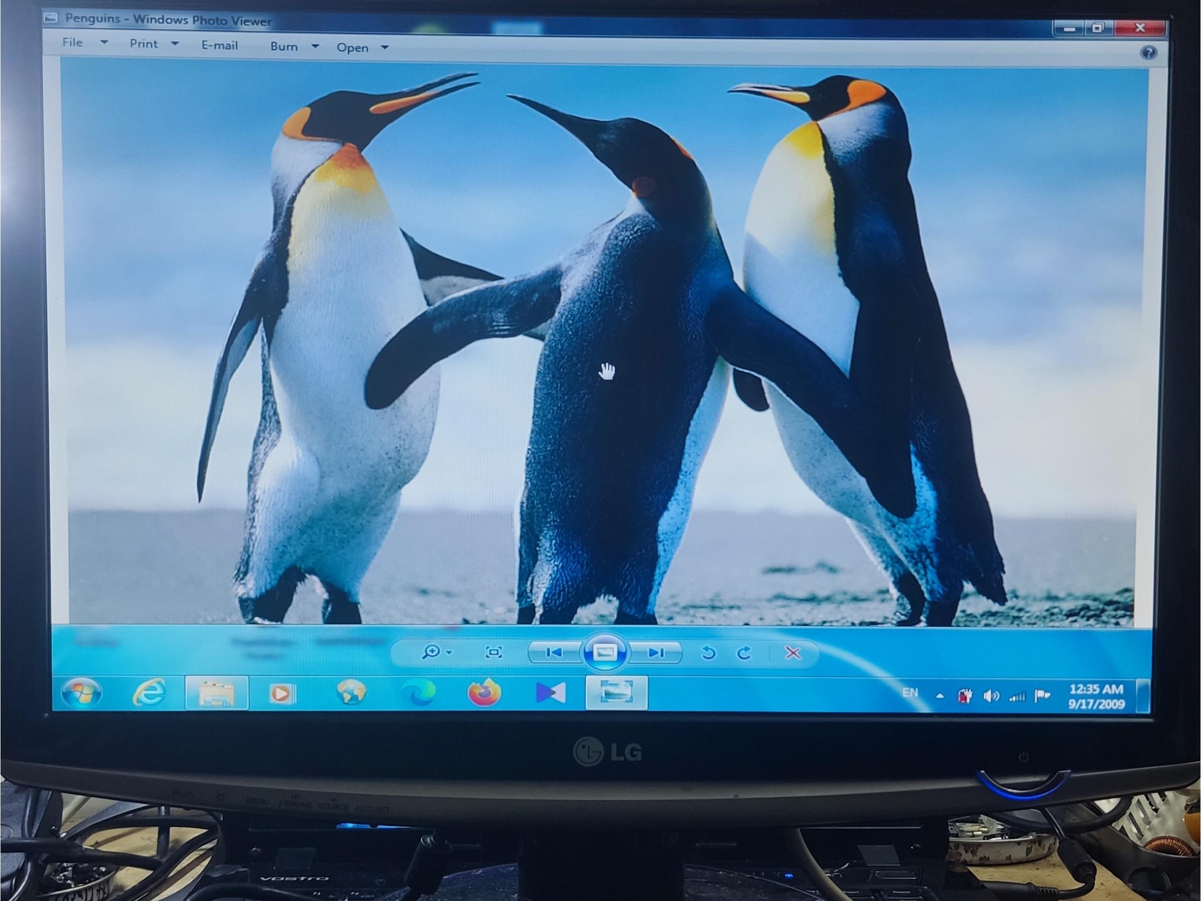 MONITOR LG FLATRON W1952TQ تمیز و سالم
