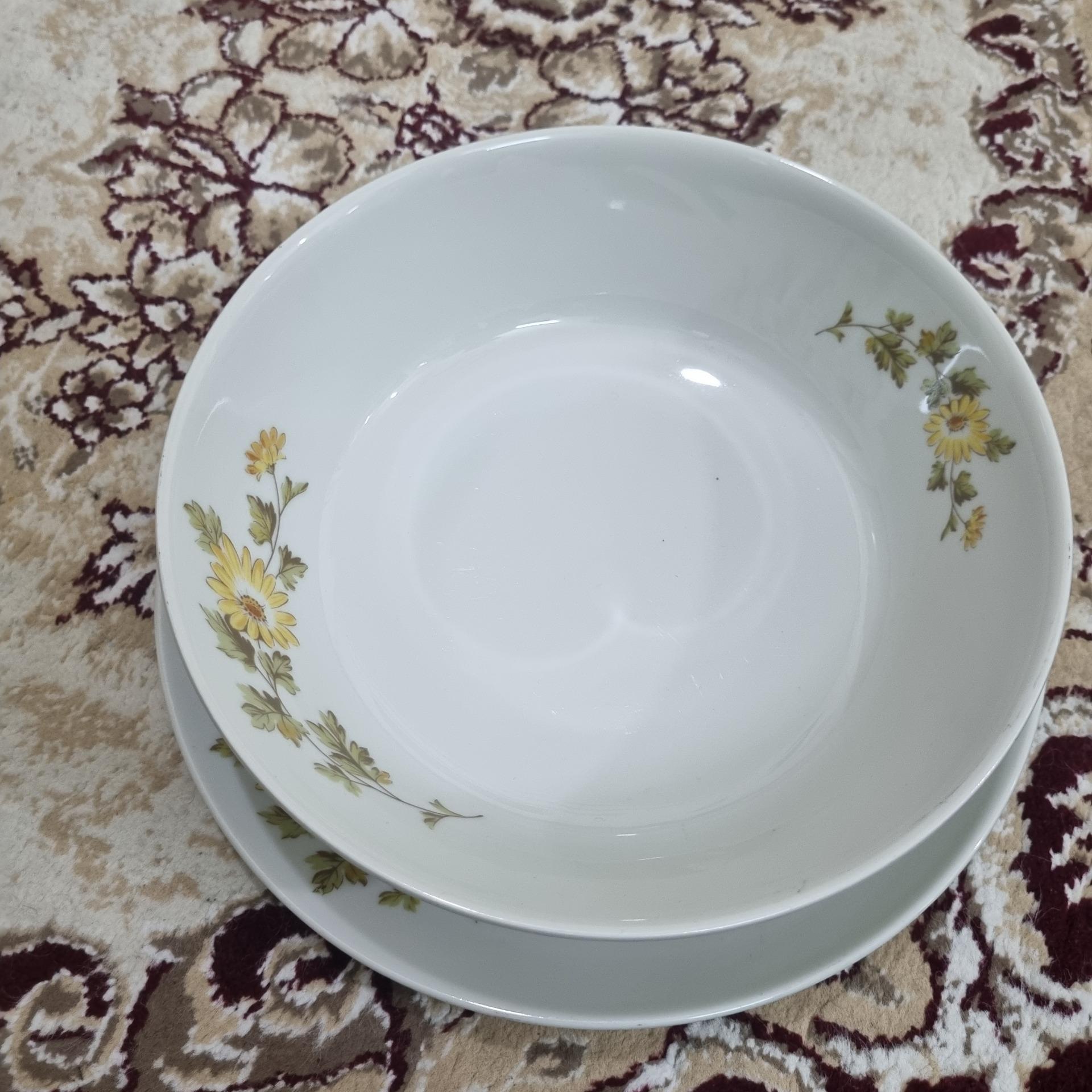 دیس و میوه خوری