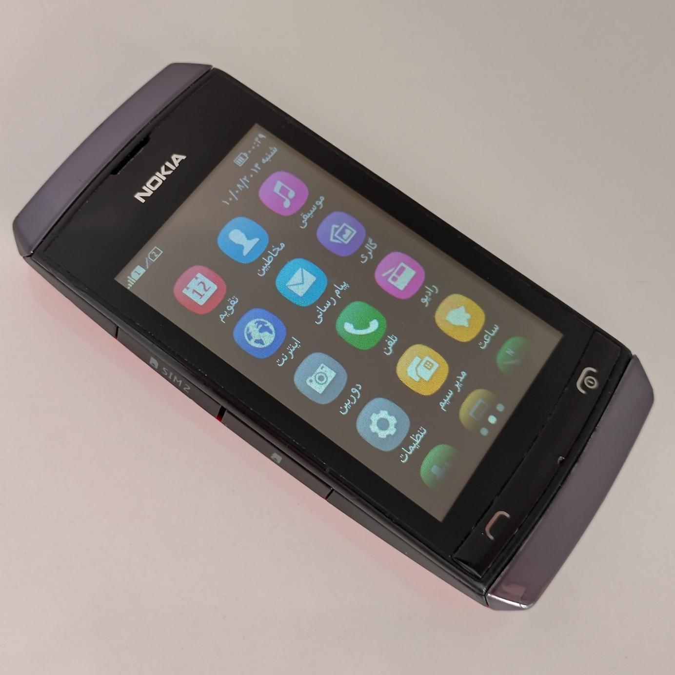 نوکیا آشا Nokia Asha 305