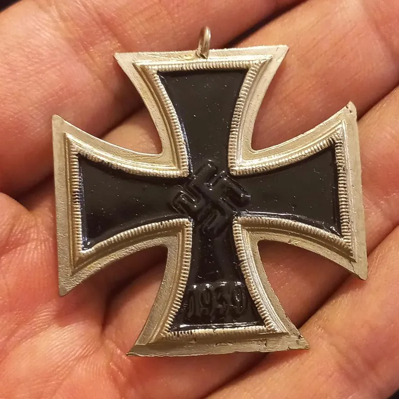 مدال نقره صلیب شکسته المان نازی / رایش
